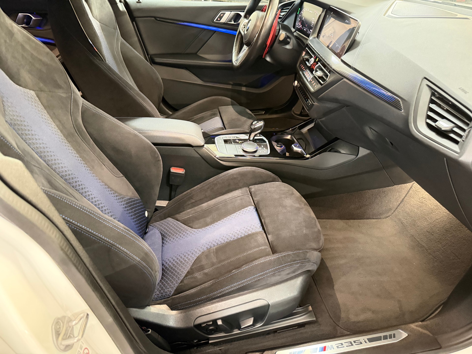 BMW M235i Gran Coupé xDrive Steptronic-image-10