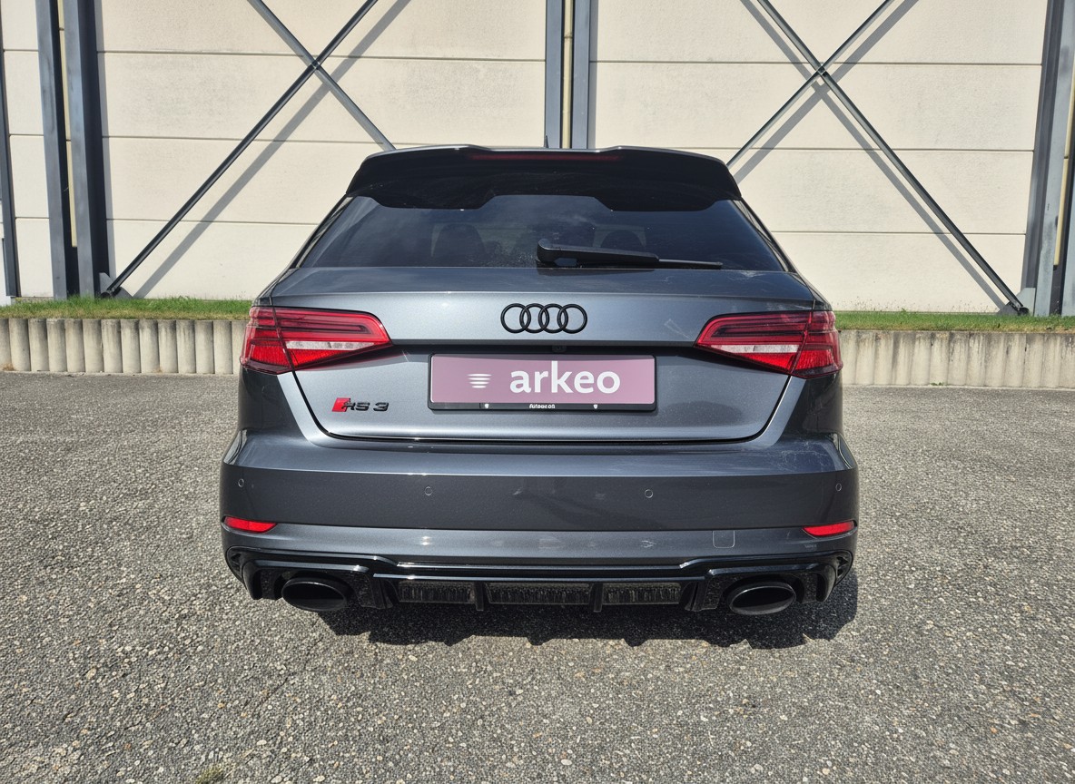 AUDI RS3 Sportback 2.5 TSI quattro S-tronic-image-3
