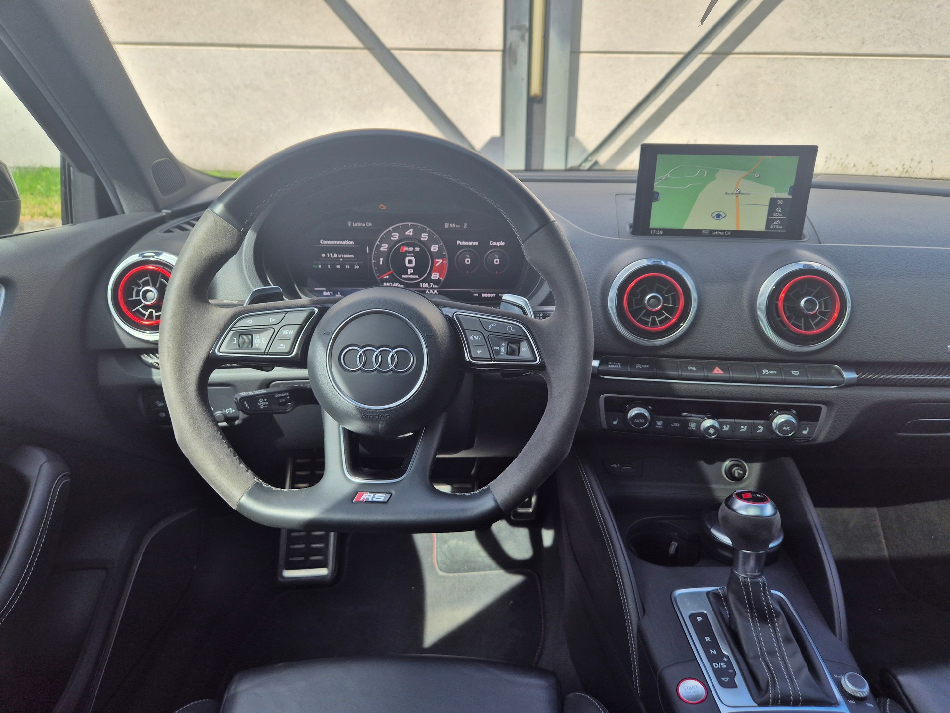 AUDI RS3 Sportback 2.5 TSI quattro S-tronic-image-6