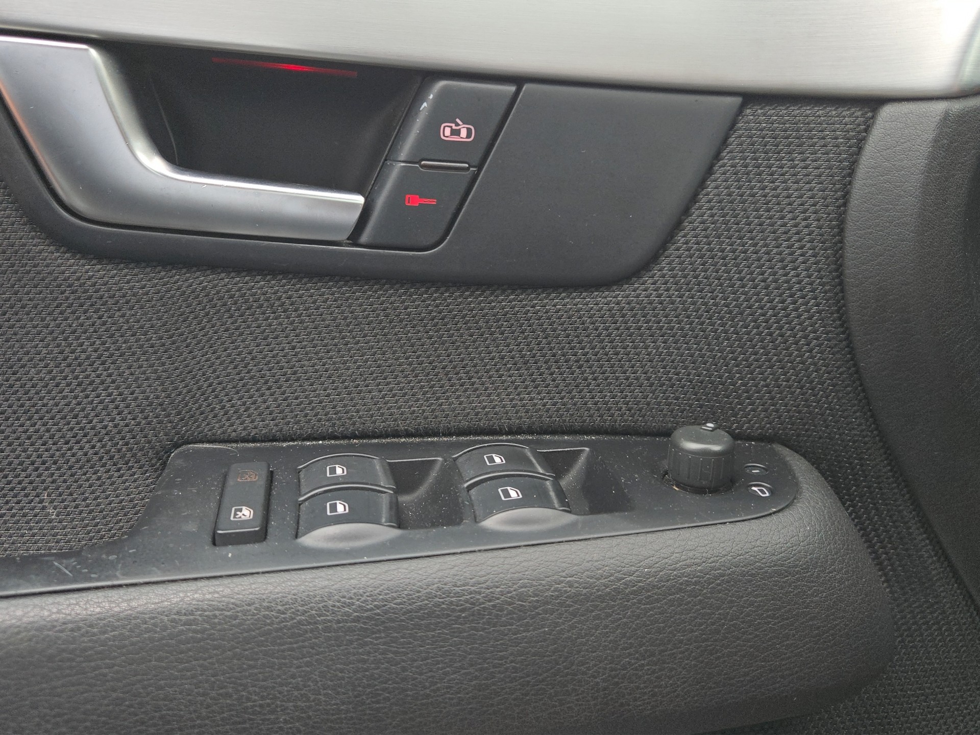 AUDI A4 Avant 2.7 TDI-image-16