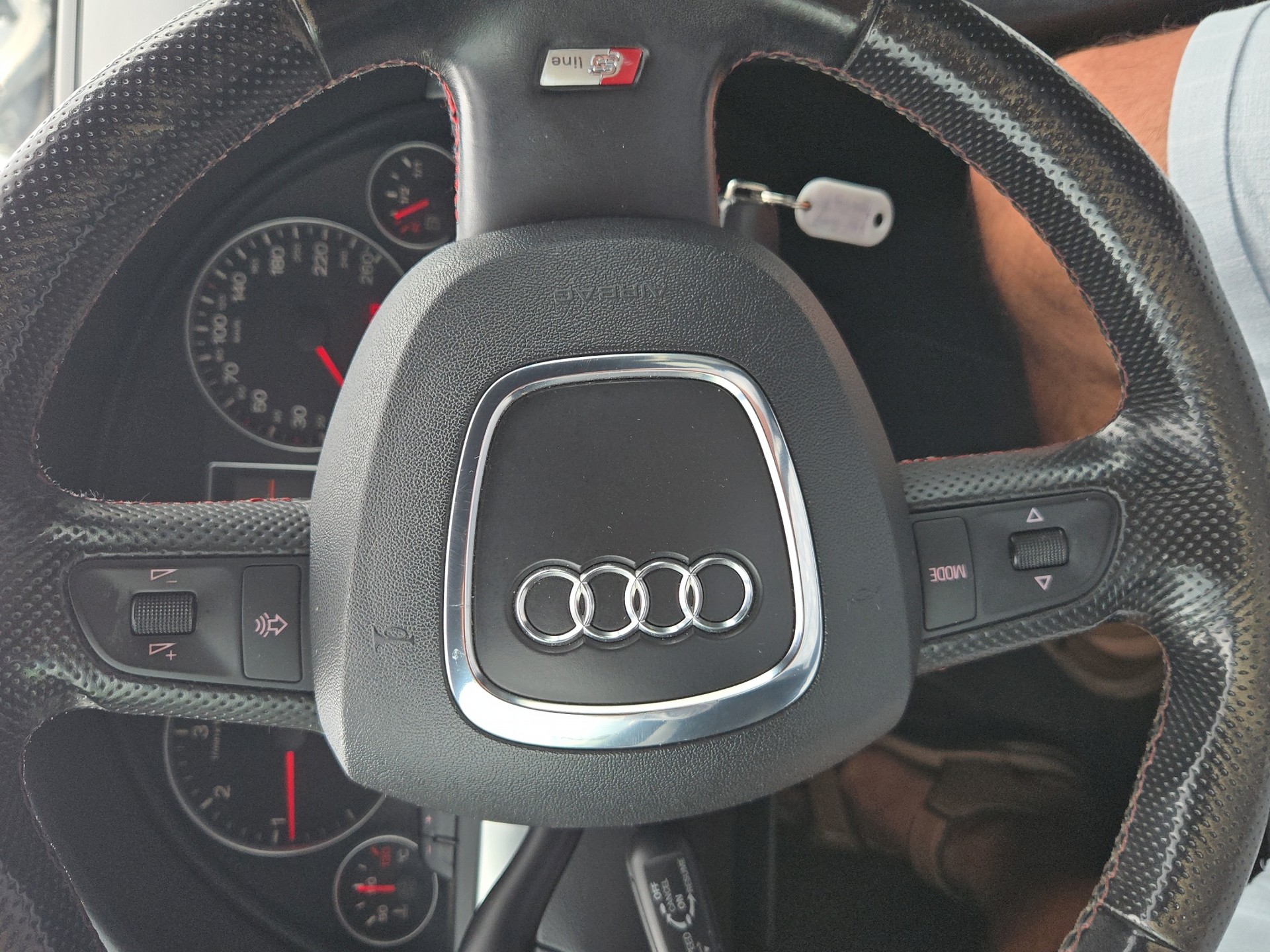 AUDI A4 Avant 2.7 TDI-image-2