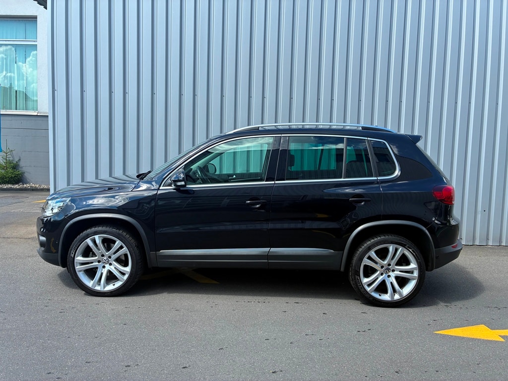 VW Tiguan 2.0 TDI Lounge 4Motion DSG-image-2