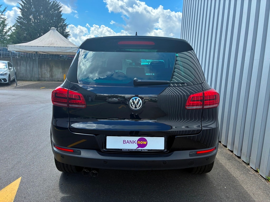 VW Tiguan 2.0 TDI Lounge 4Motion DSG-image-4