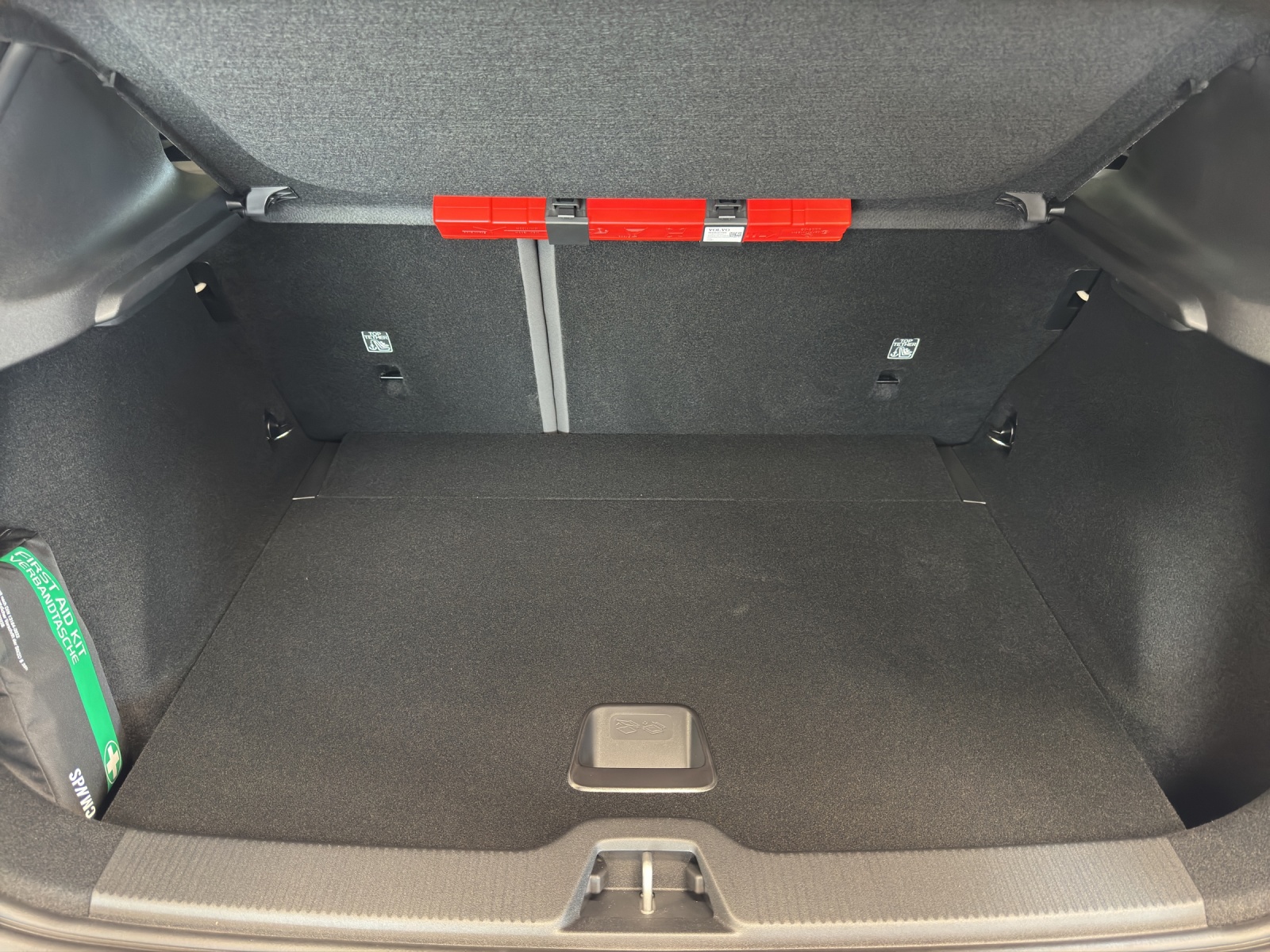 VOLVO EX30 E60 Twin Ultra Performance AWD-image-14