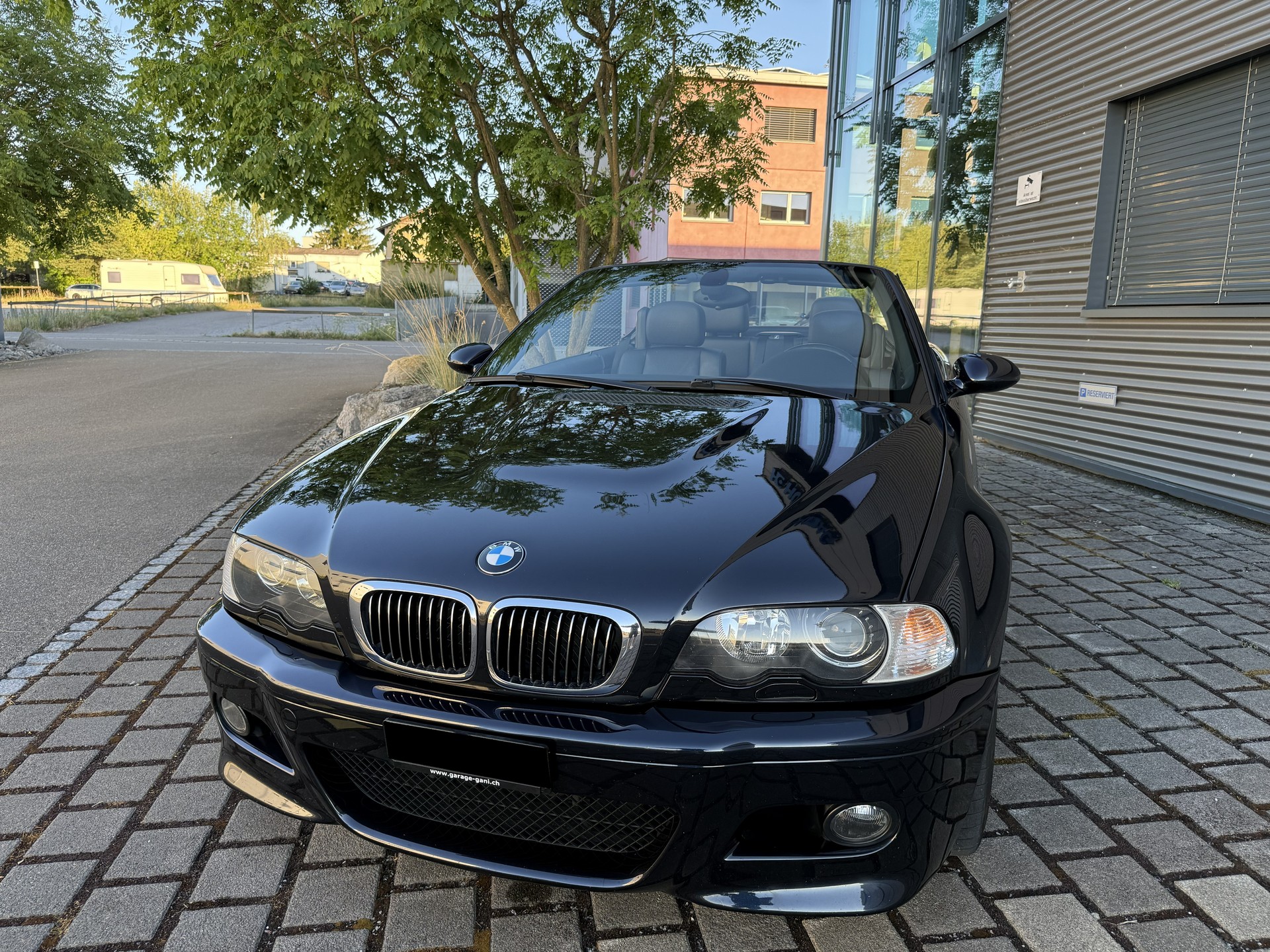 BMW M3 Cabriolet-image-2
