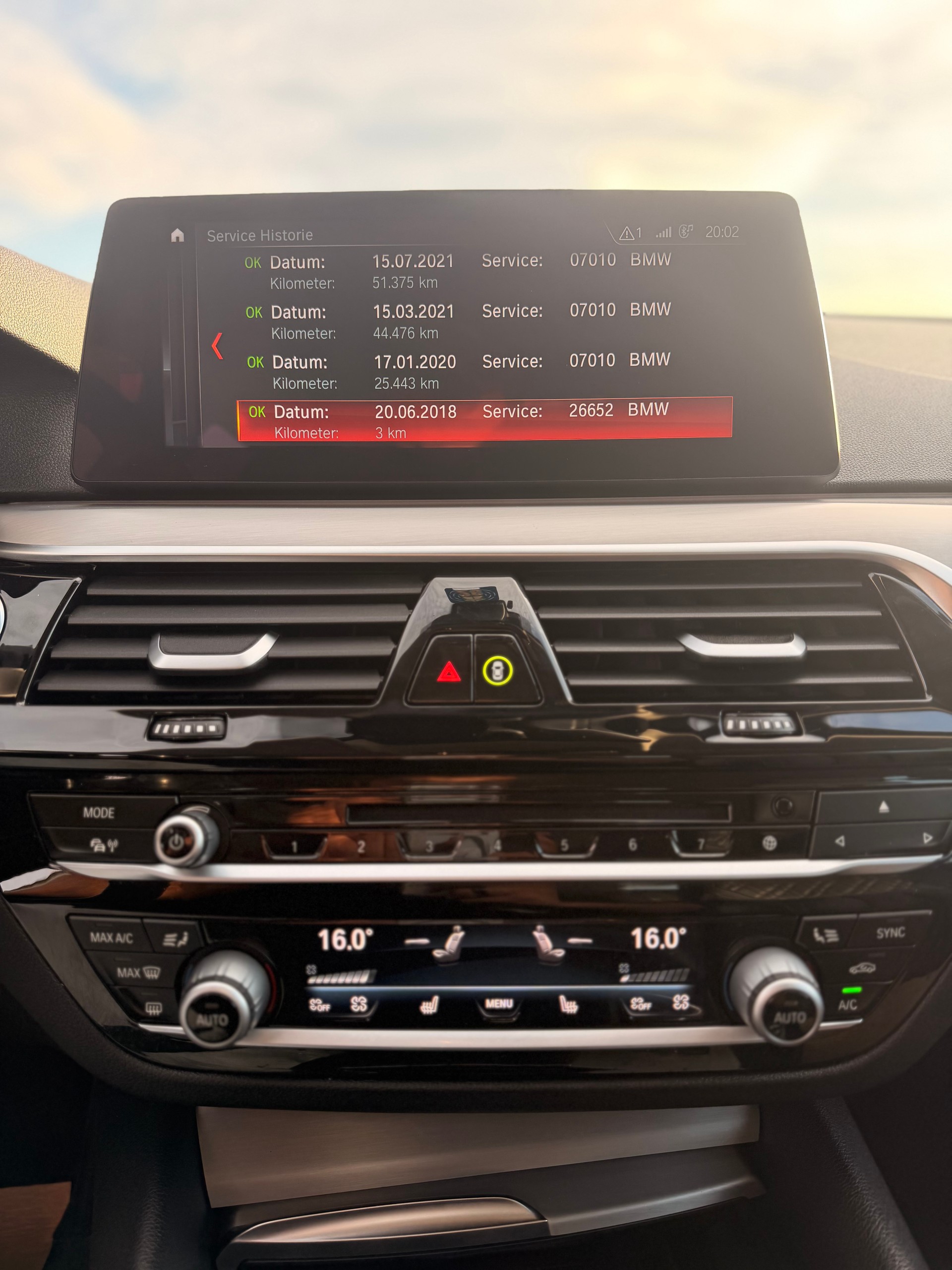 BMW 520d xDrive Touring Sport Line Steptronic-image-24