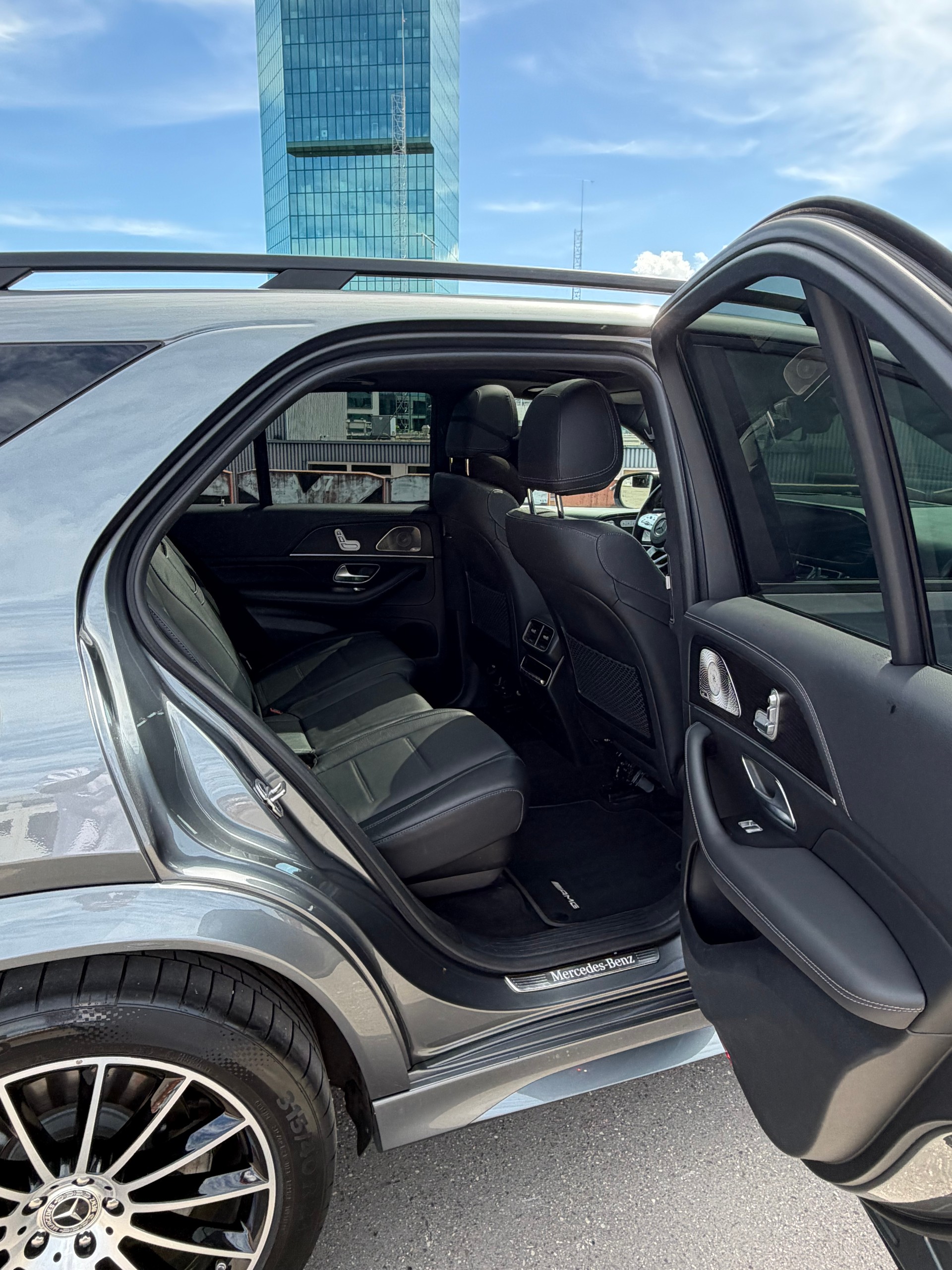 MERCEDES-BENZ GLE 350 de AMG Line 4matic-image-16