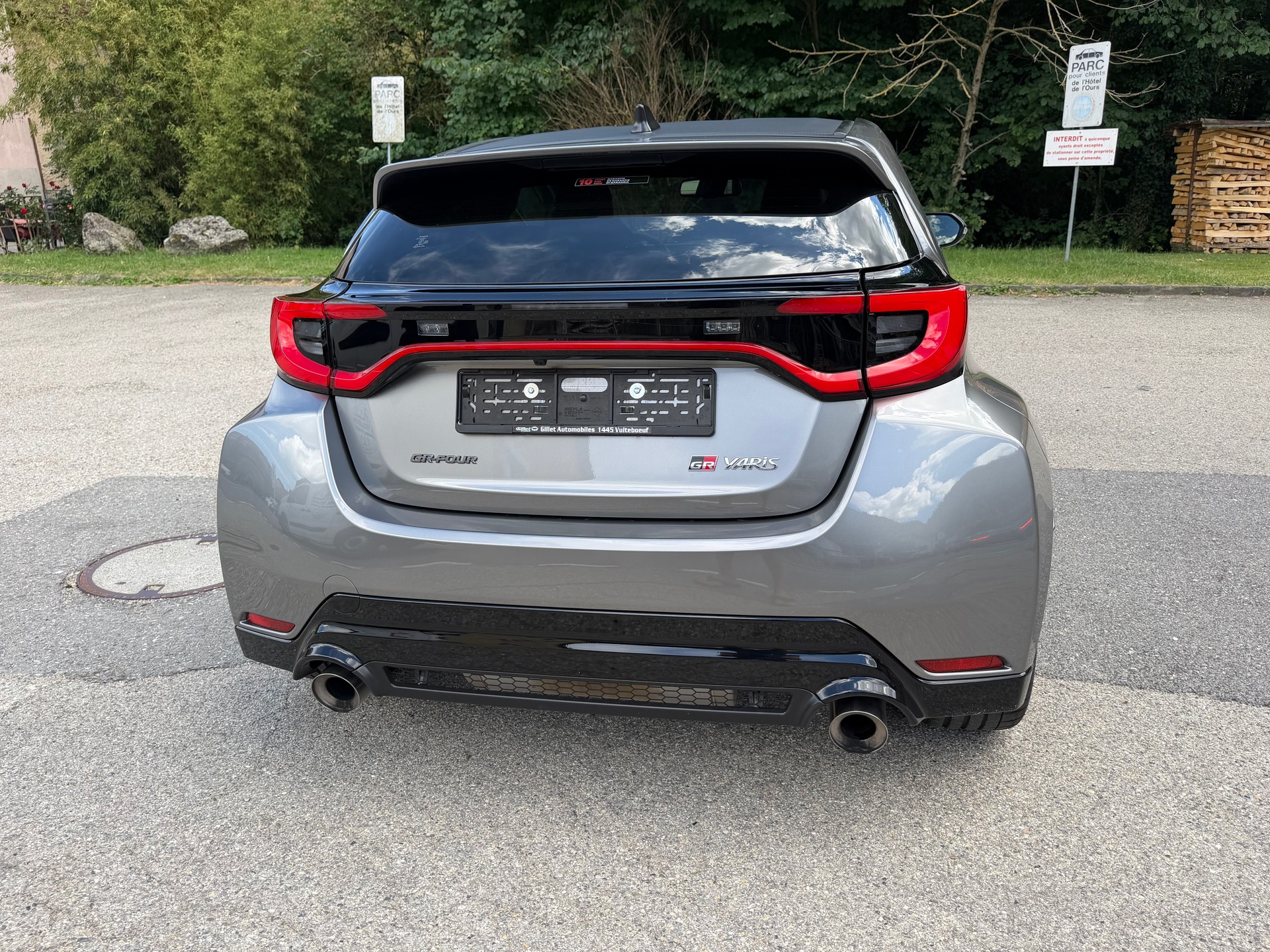TOYOTA Yaris 1.6 GR Sport A-image-5