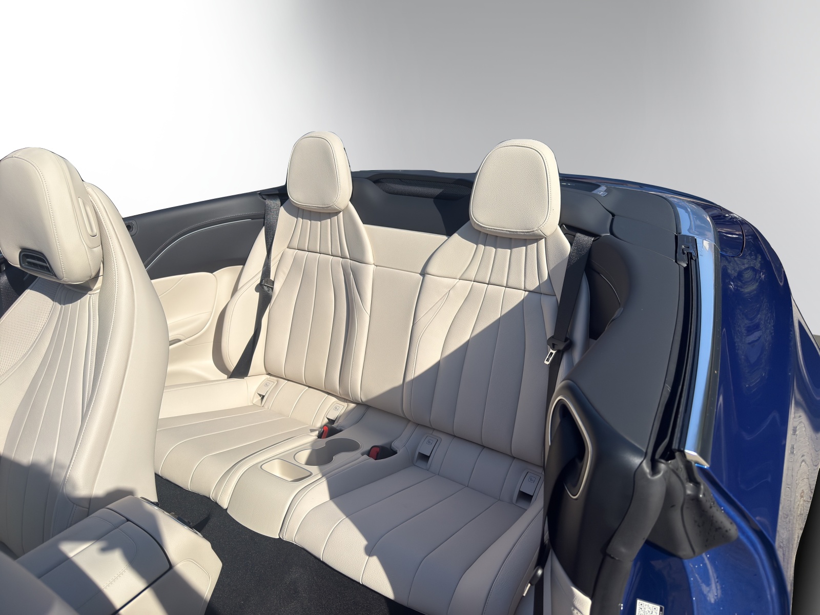 MERCEDES-BENZ CLE AMG 53 Cabrio 4Matic+ 9G-Tronic-image-11