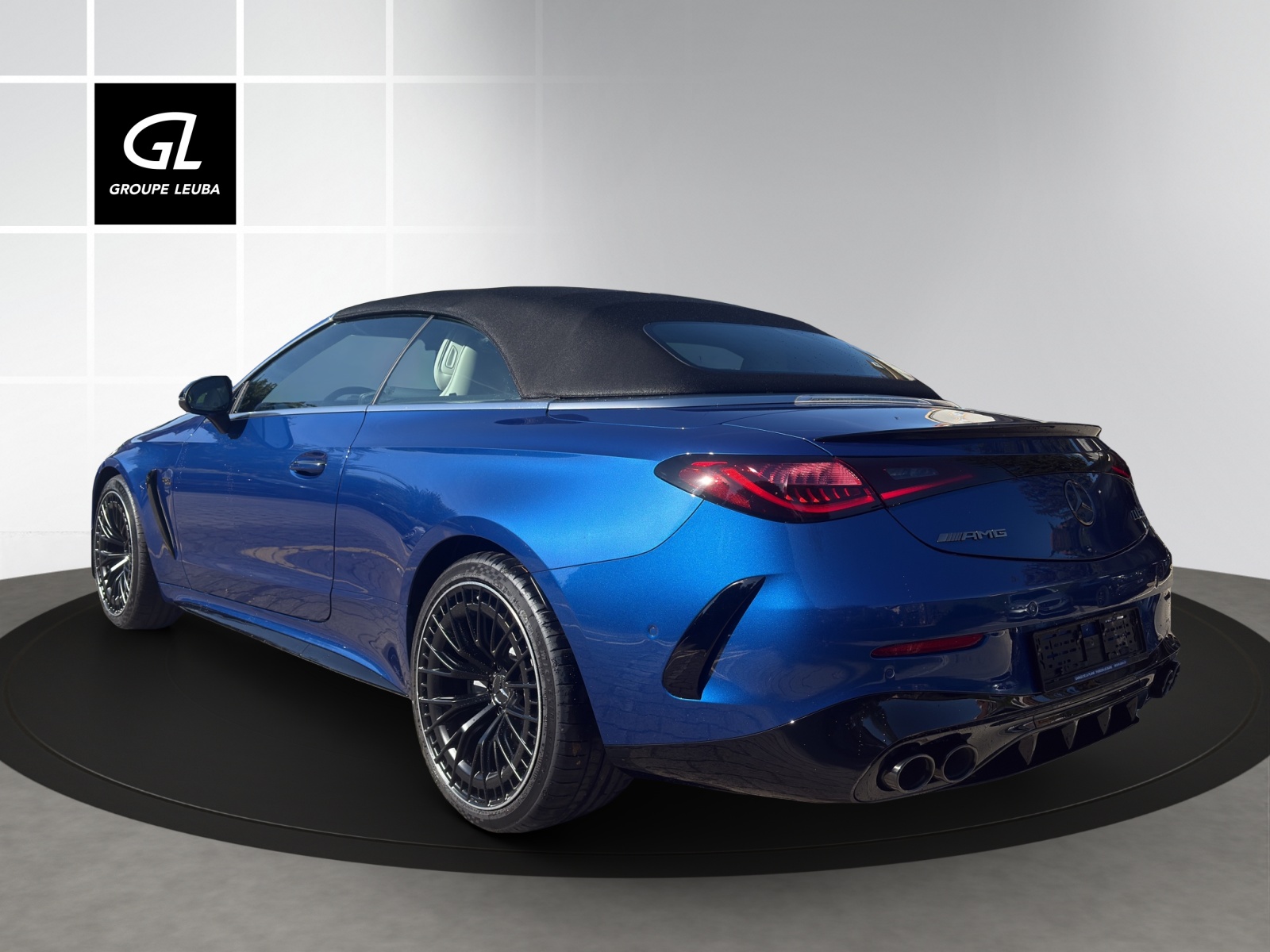 MERCEDES-BENZ CLE AMG 53 Cabrio 4Matic+ 9G-Tronic-image-2