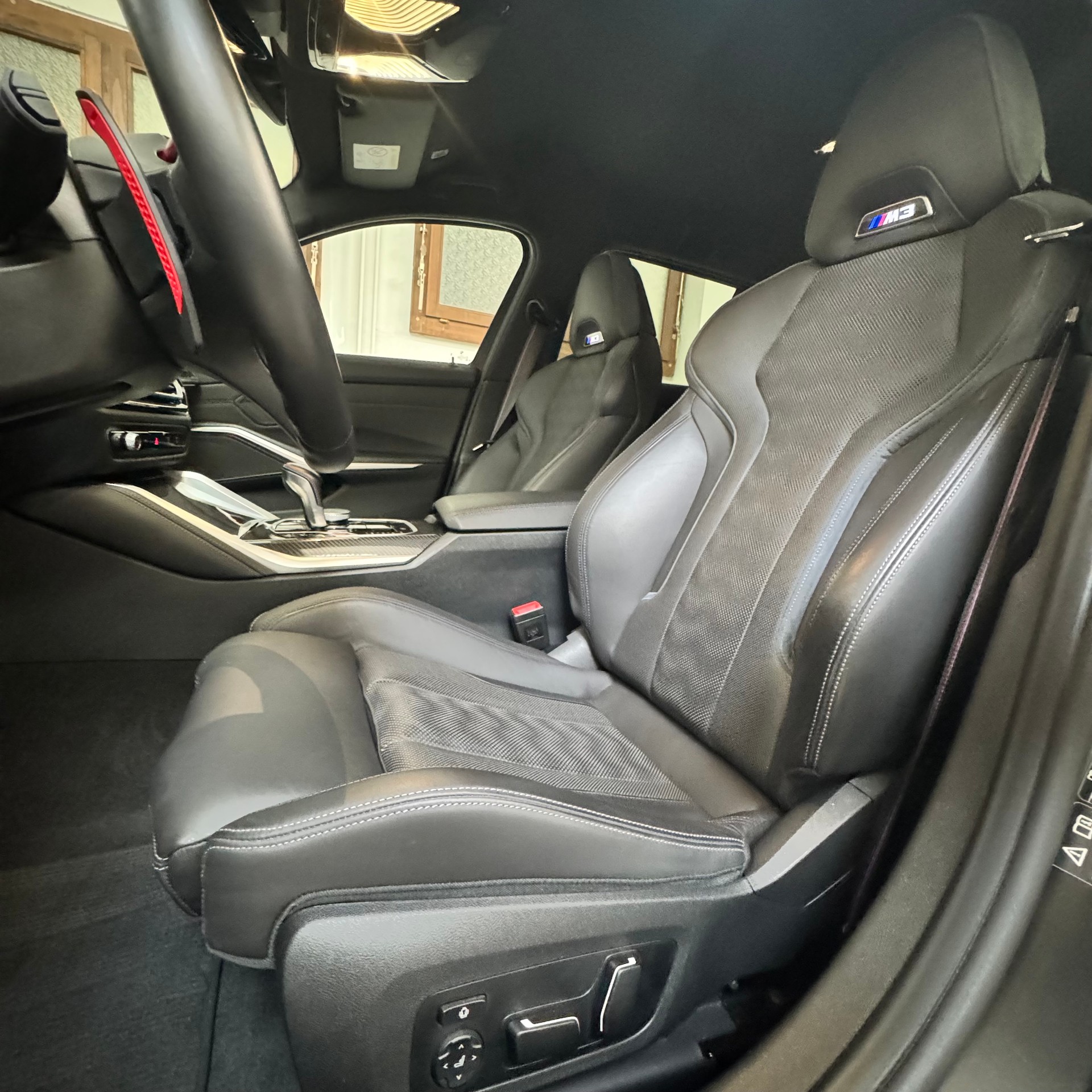 BMW M3 Touring xDrive Competition M * Frozen Black * * Vehicule CH *-image-8