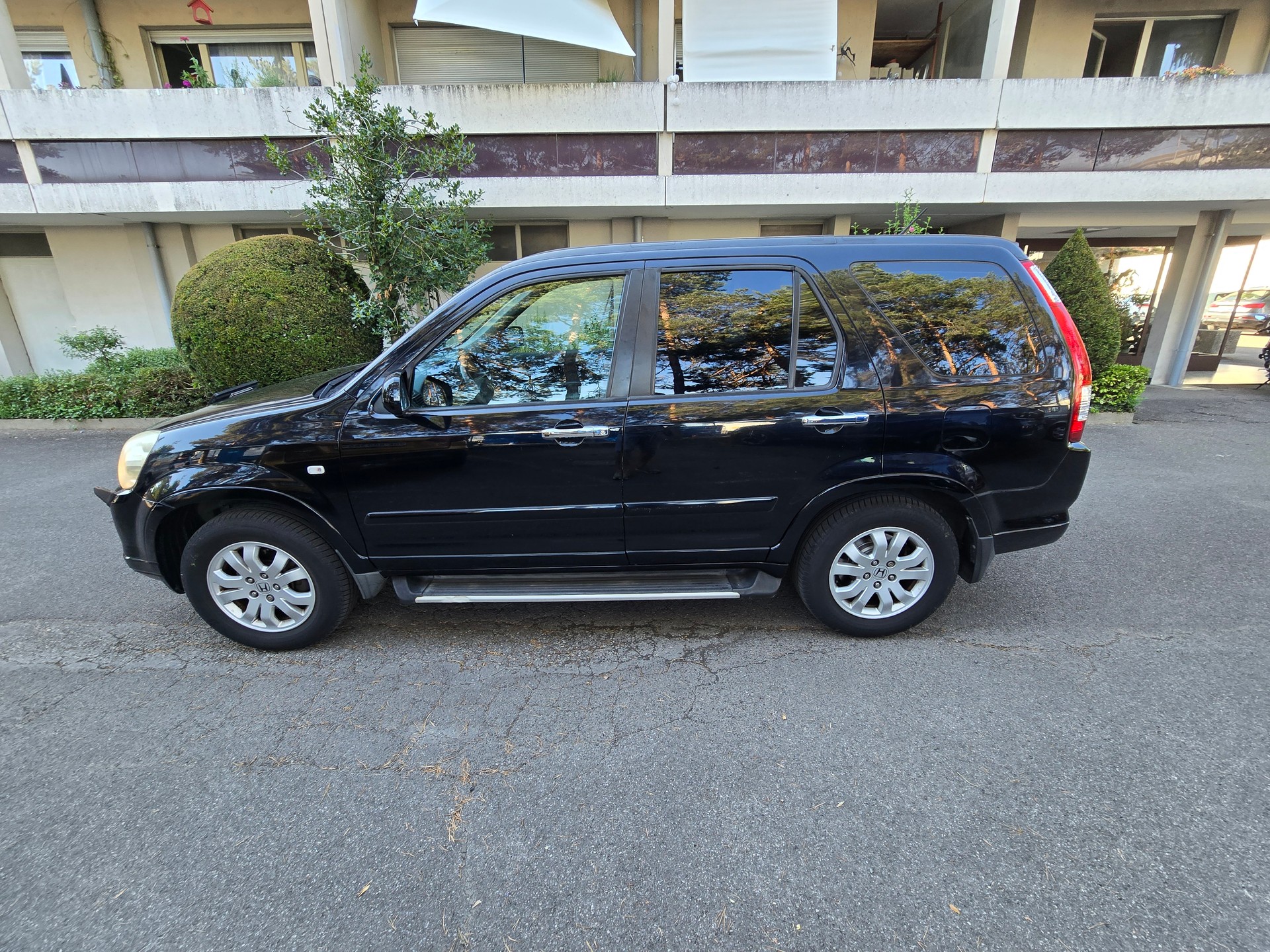 HONDA CR-V 2.2 i-CTDi 4WD Executive-image-5