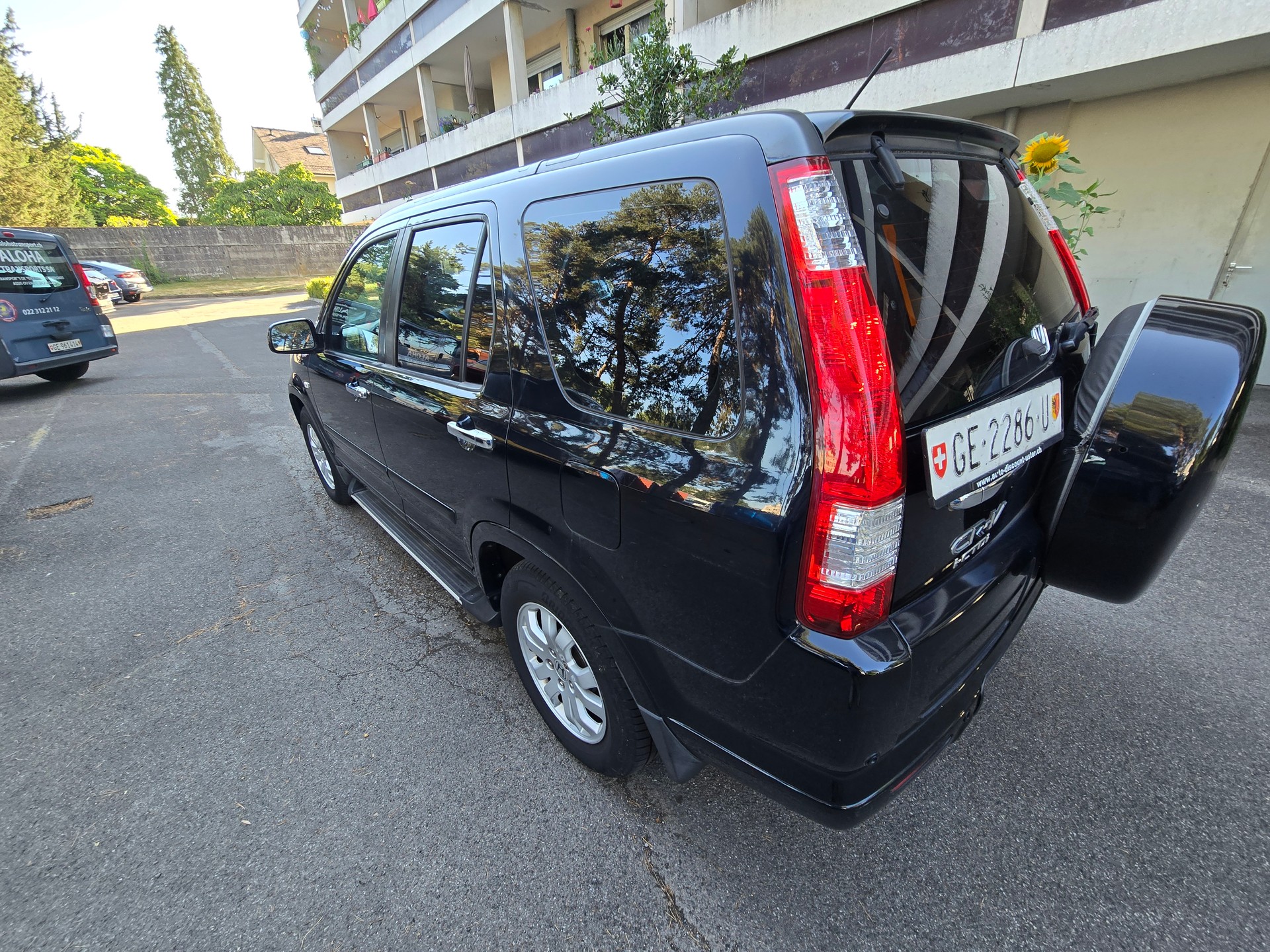 HONDA CR-V 2.2 i-CTDi 4WD Executive-image-8