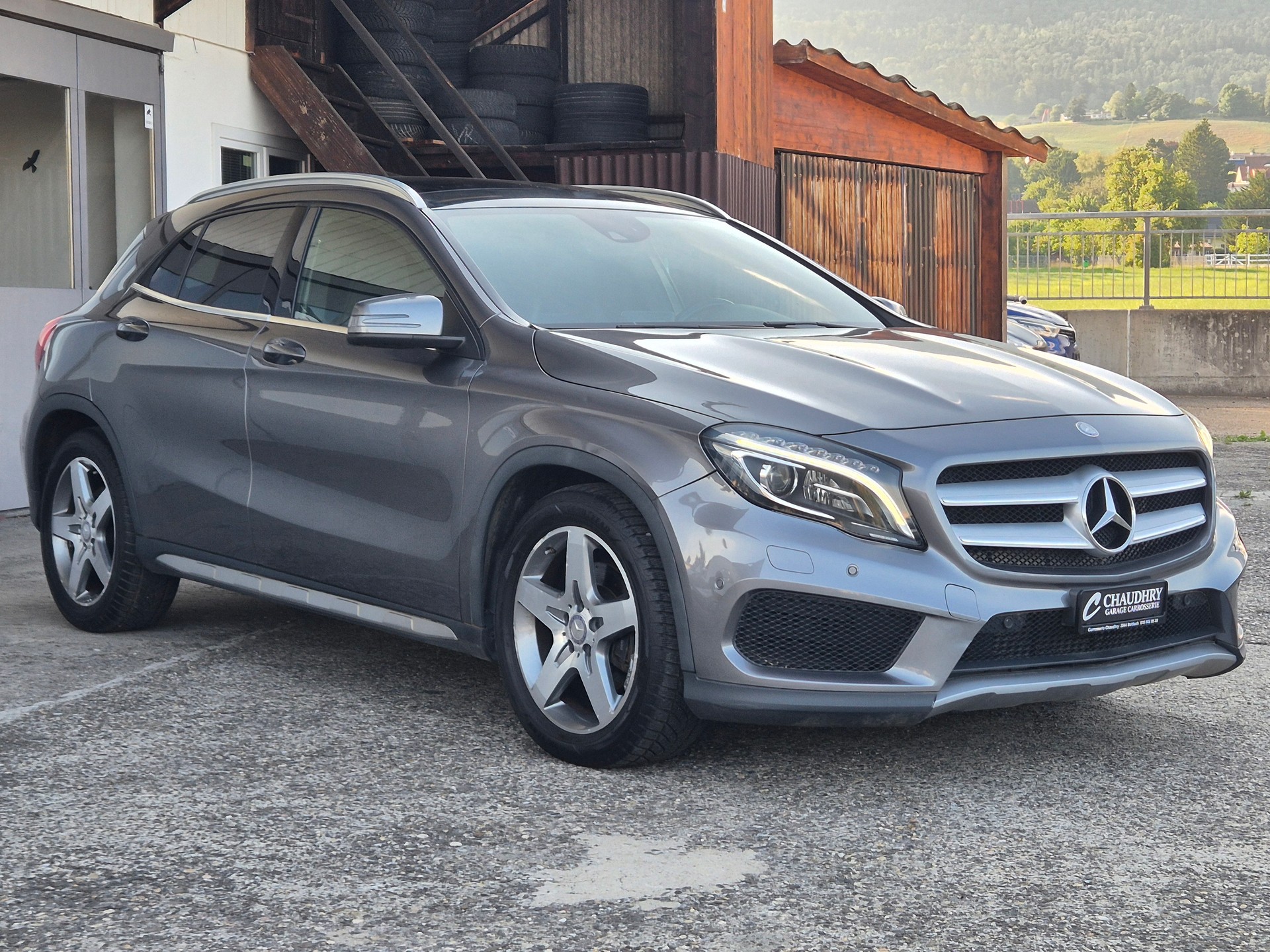 MERCEDES-BENZ GLA 250 AMG Line 4Matic 7G-DCT-image-3