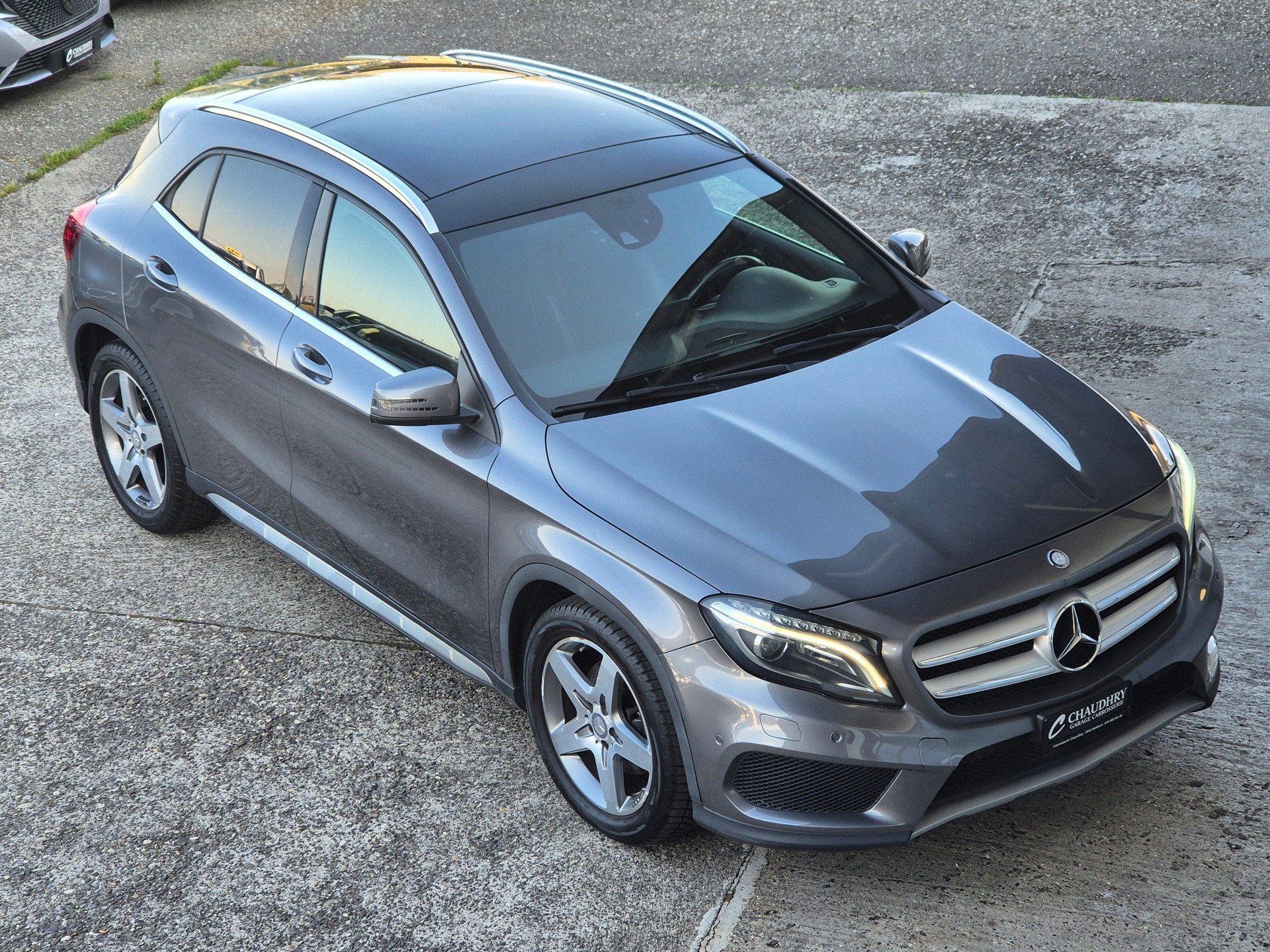MERCEDES-BENZ GLA 250 AMG Line 4Matic 7G-DCT-image-2