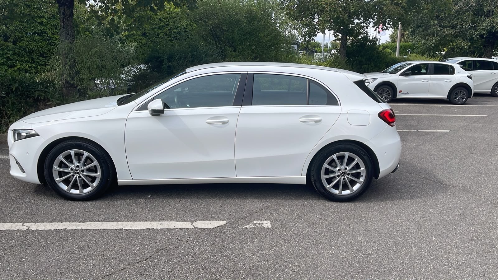 MERCEDES-BENZ A 200 Progressive 7G-DCT-image-1