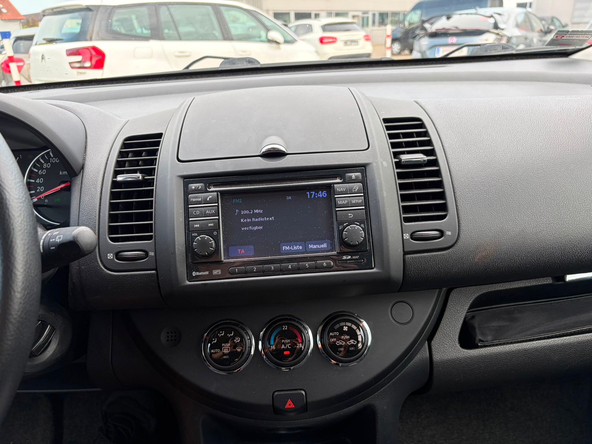 NISSAN Note 1.6 tekna Automatic-image-11