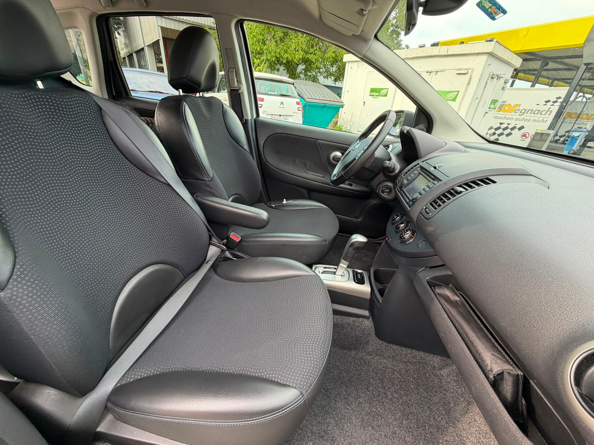 NISSAN Note 1.6 tekna Automatic-image-13