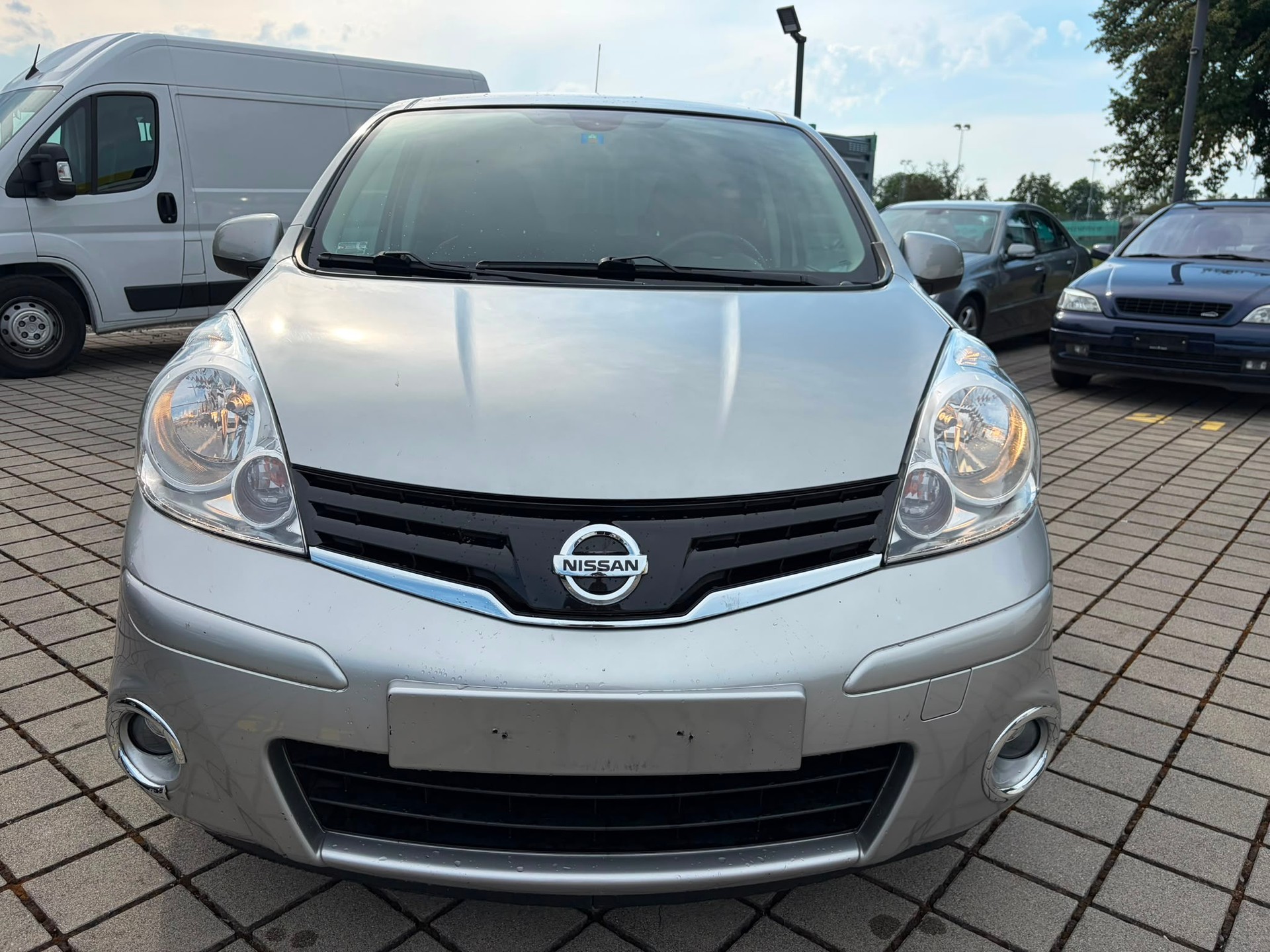 NISSAN Note 1.6 tekna Automatic-image-1
