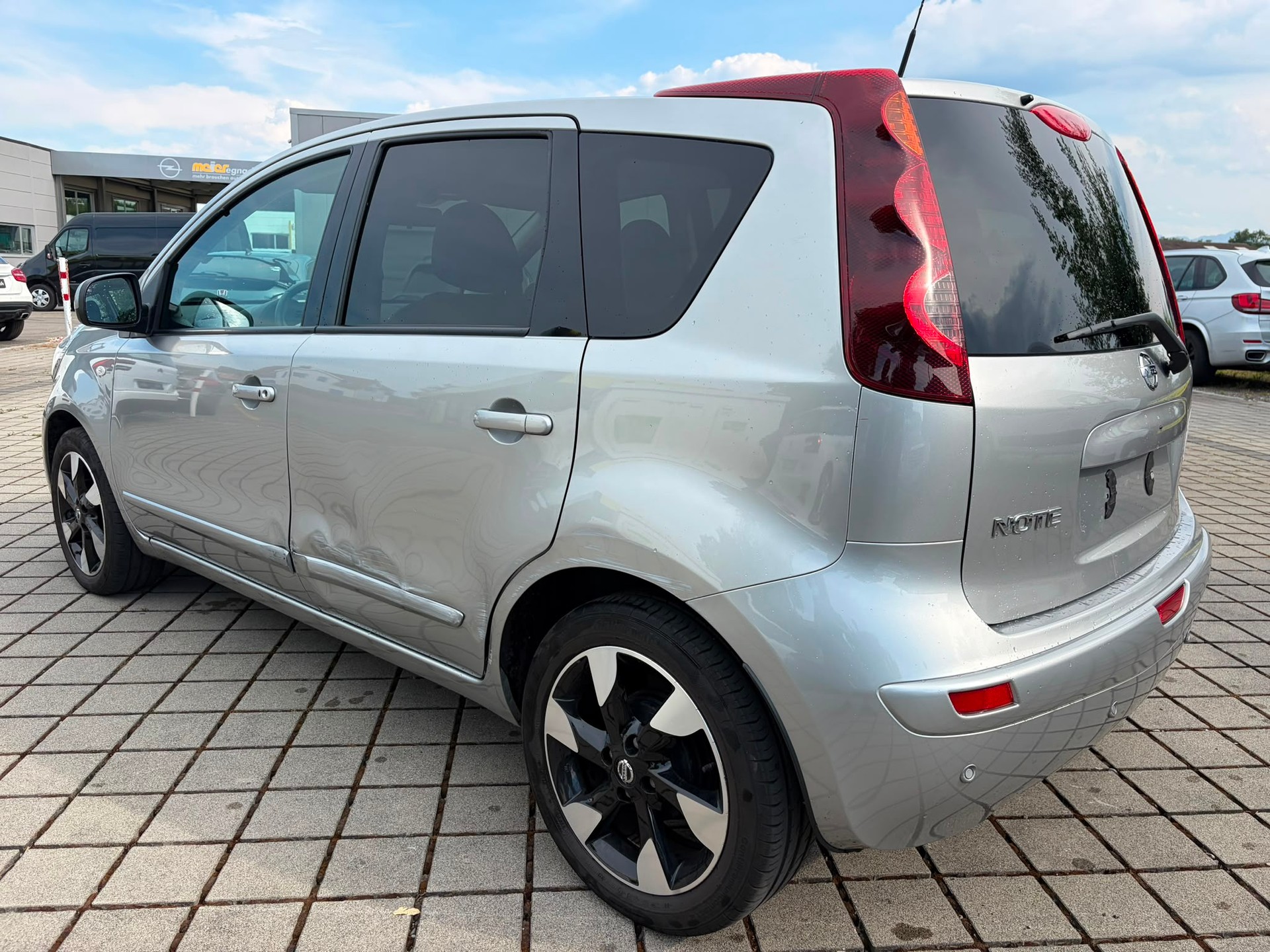 NISSAN Note 1.6 tekna Automatic-image-5