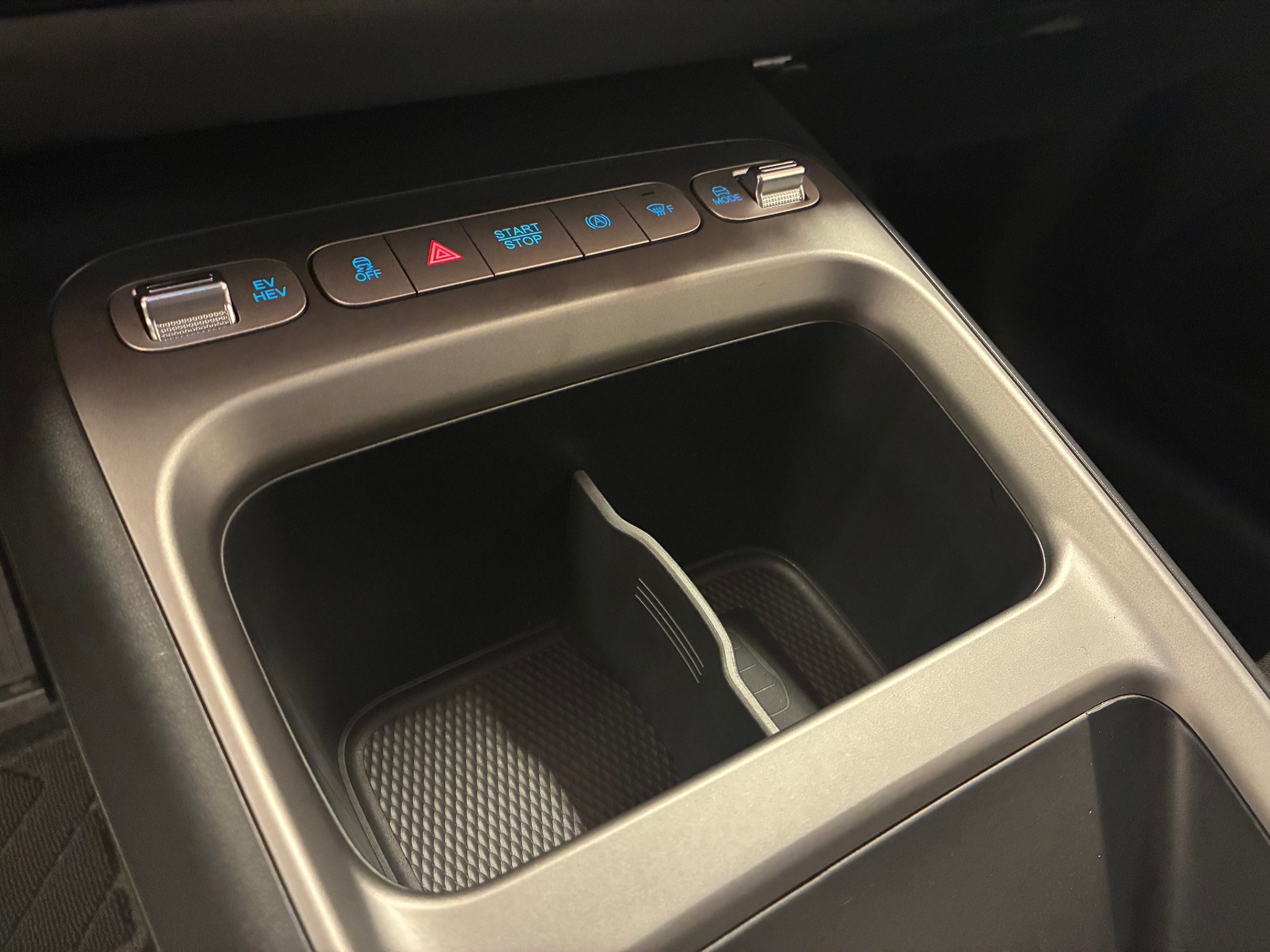 BYD Dolphin G DM-i Boost-image-10