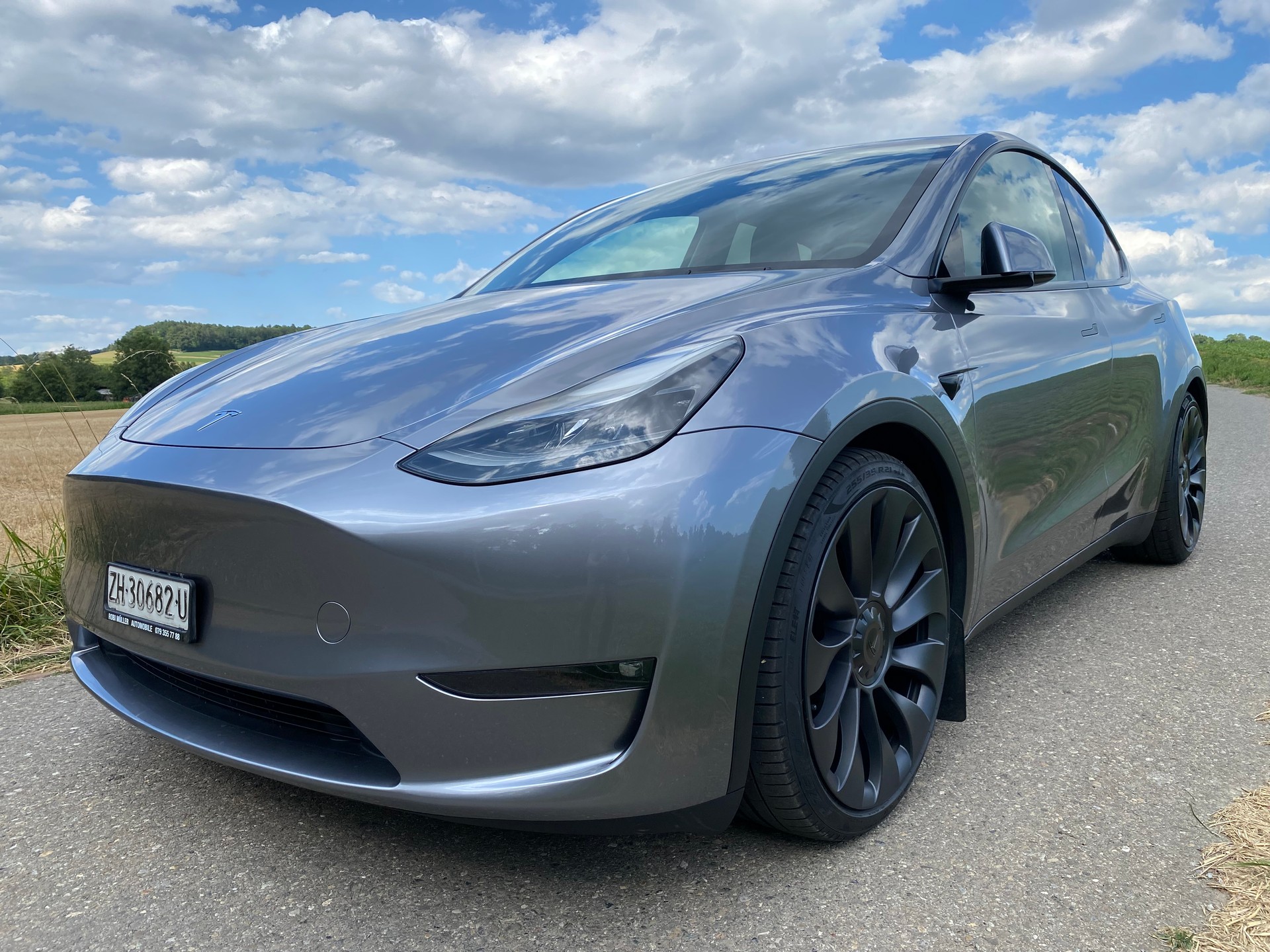 TESLA Model Y Performance-image-14