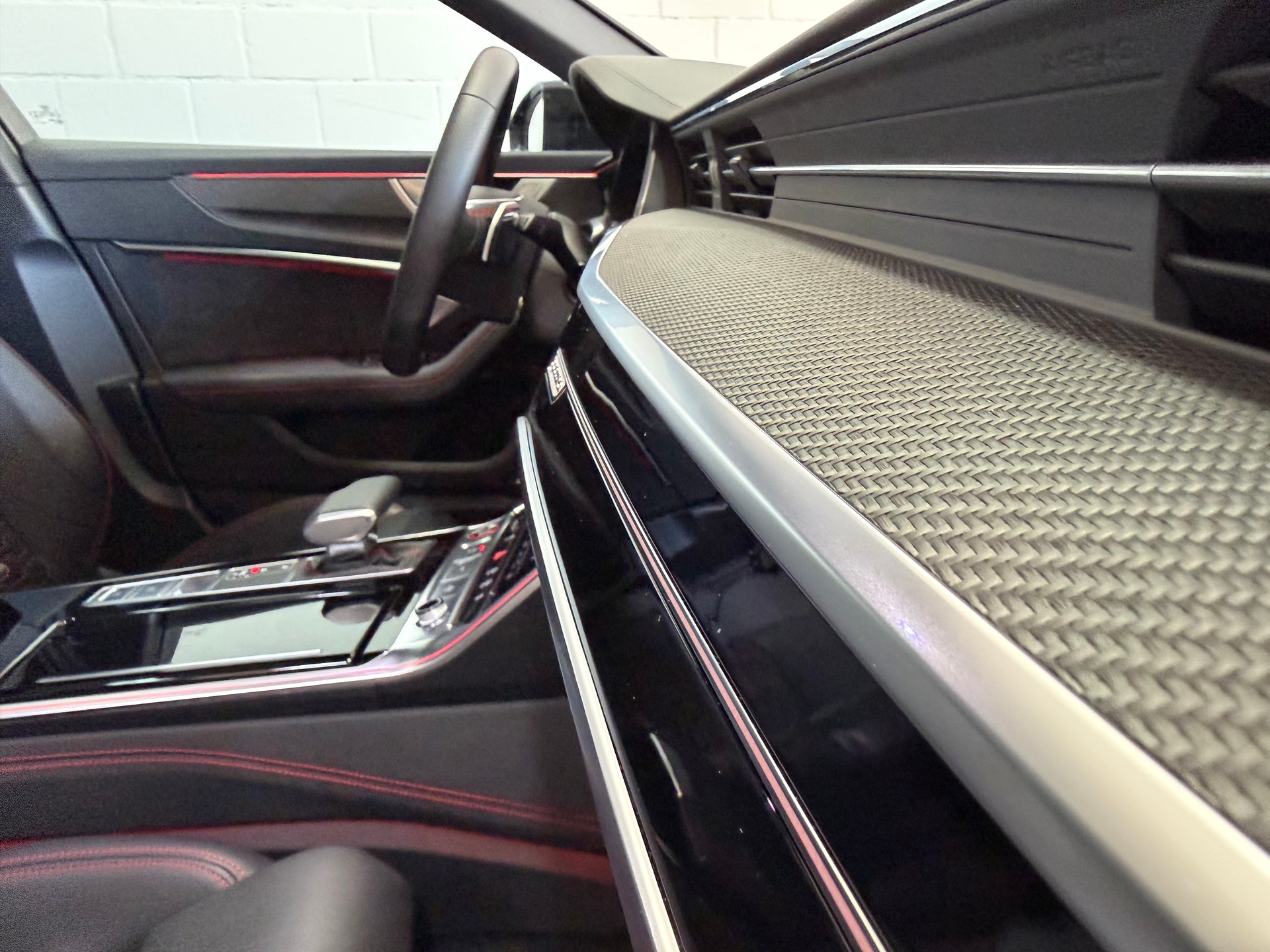 AUDI AUDI RS6 Avant 4.0 TFSI V8 quattro * Sebringschwarz * B&O * 360• * Pano * Headup * Standheizung *-image-14