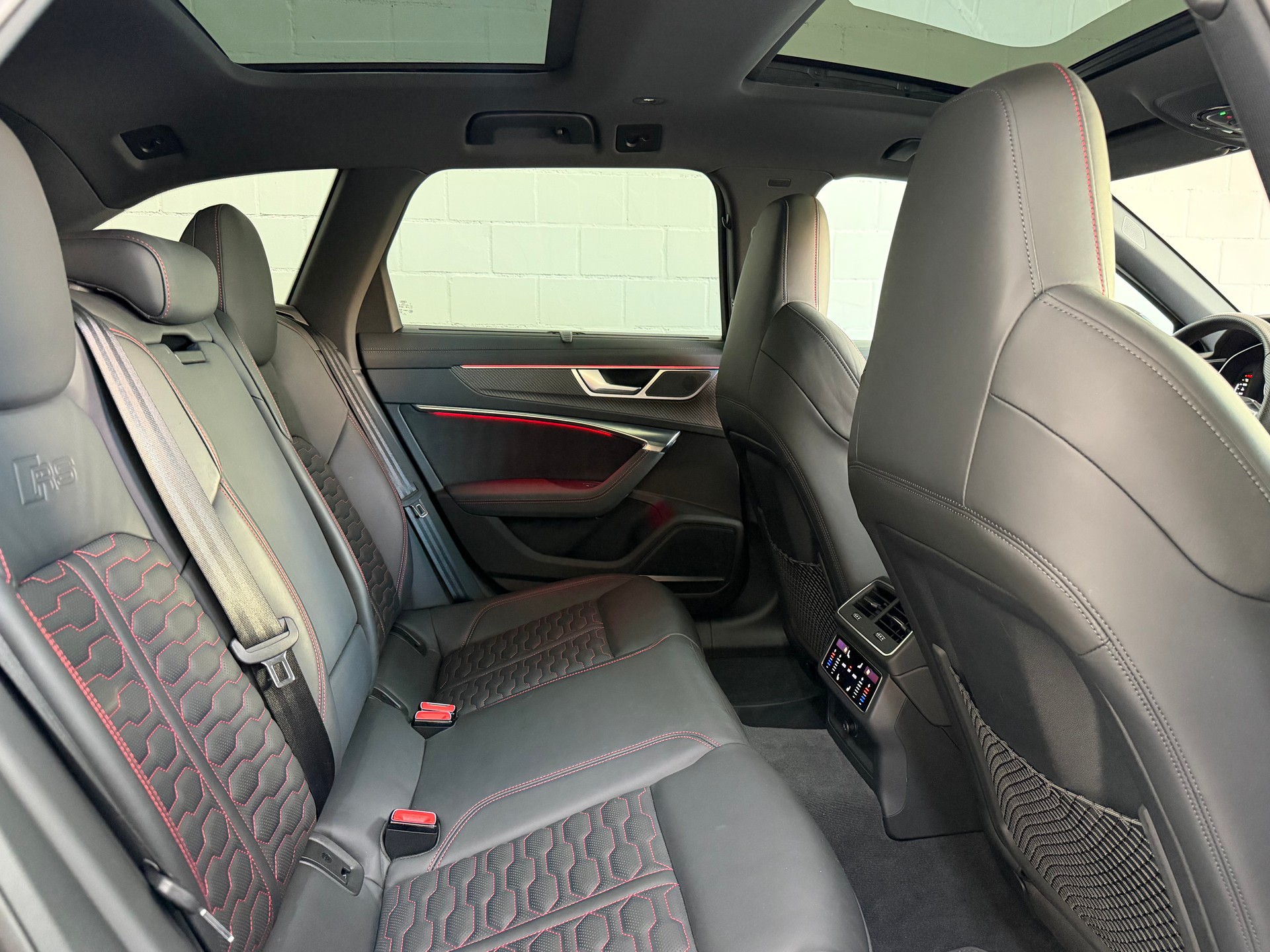 AUDI AUDI RS6 Avant 4.0 TFSI V8 quattro * Sebringschwarz * B&O * 360• * Pano * Headup * Standheizung *-image-10