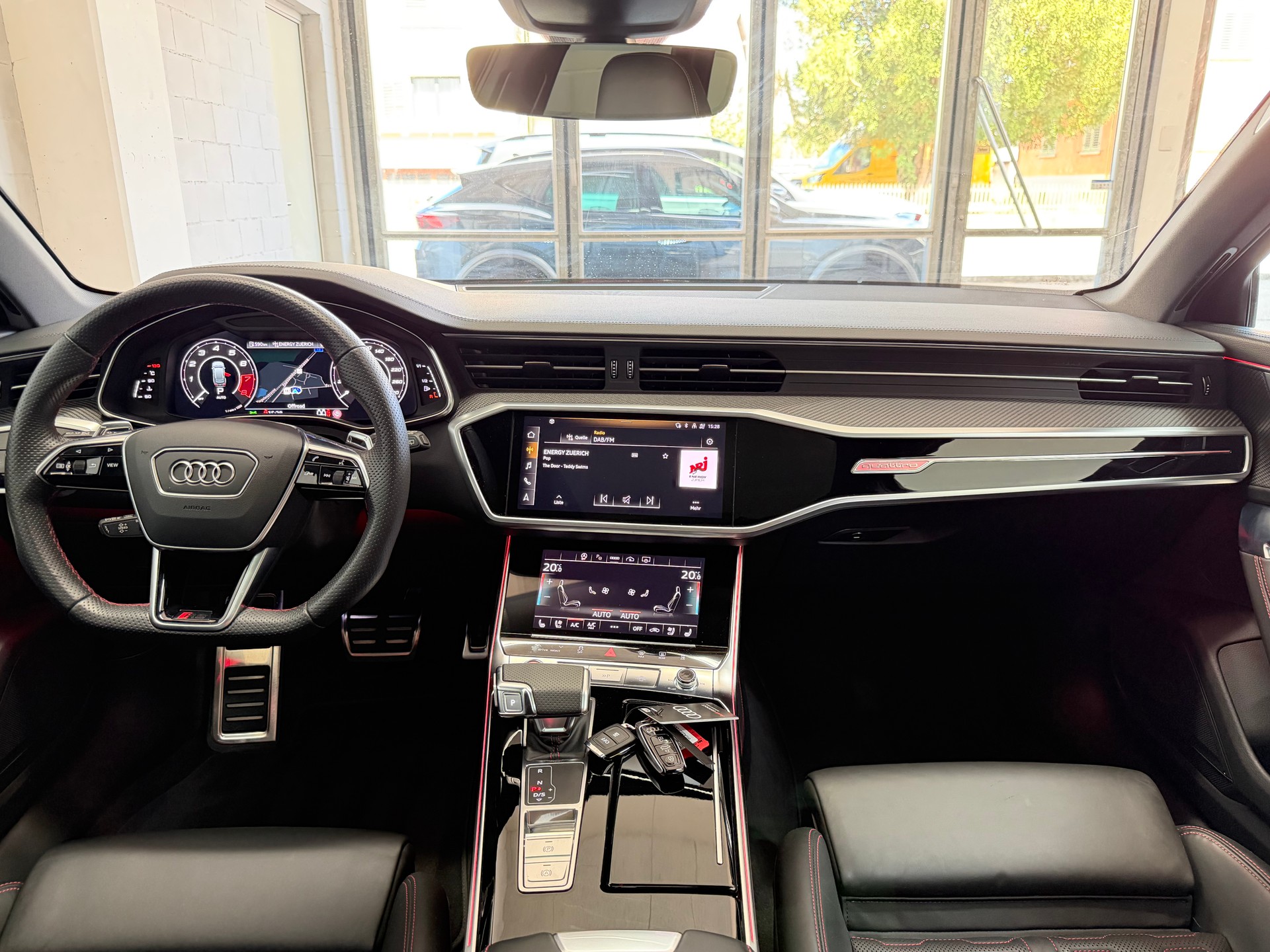 AUDI AUDI RS6 Avant 4.0 TFSI V8 quattro * Sebringschwarz * B&O * 360• * Pano * Headup * Standheizung *-image-8