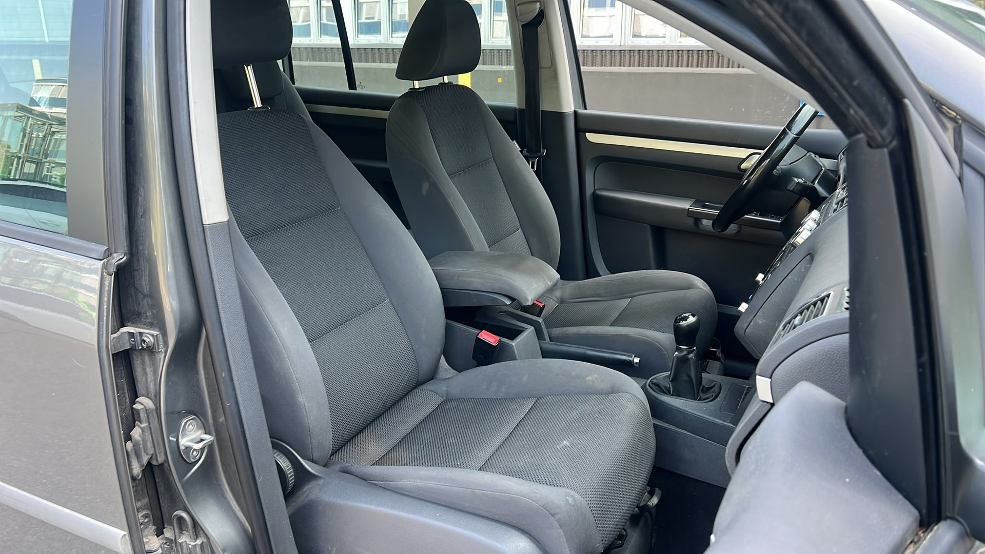 VW Touran 1.2 TSI BlueMotion Technology Trendline-image-12