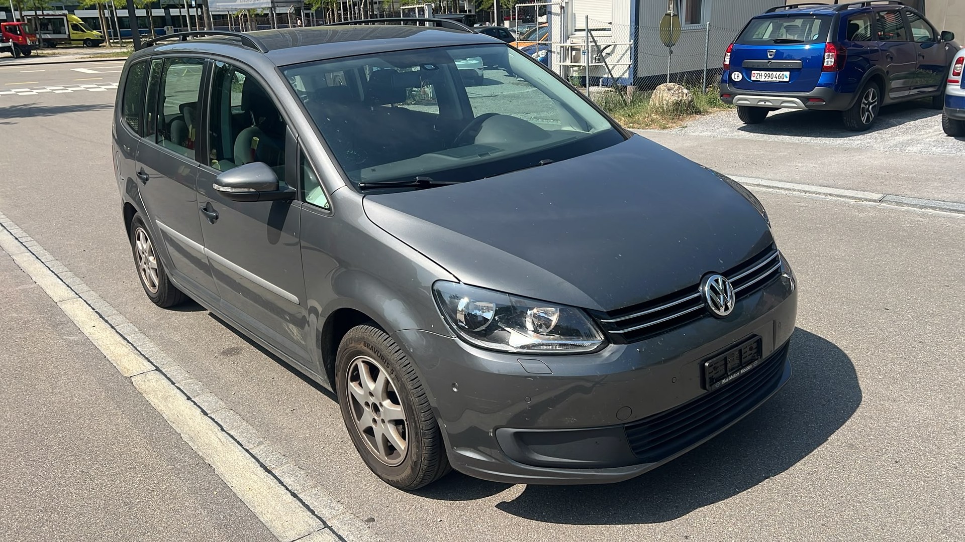 VW Touran 1.2 TSI BlueMotion Technology Trendline-showroom-element-2