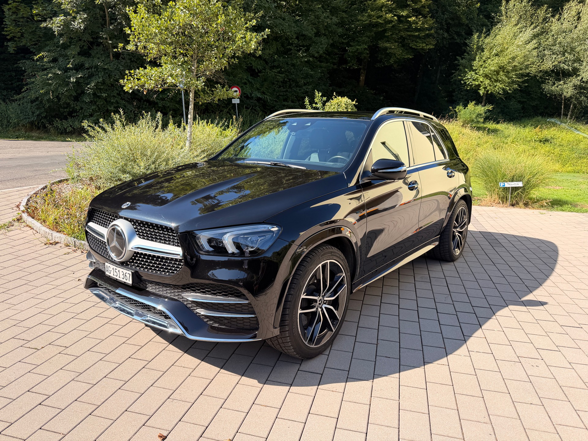 MERCEDES-BENZ GLE 350 e 4Matic AMG Line 9G-Tronic-image-1