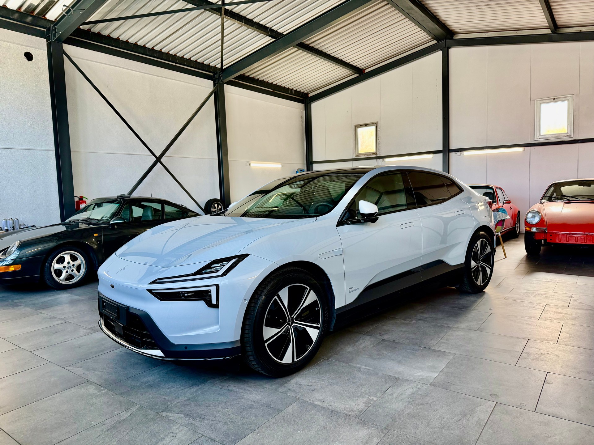 POLESTAR Polestar 4 Long Range 100kWh Plus Swiss Edition-image-2