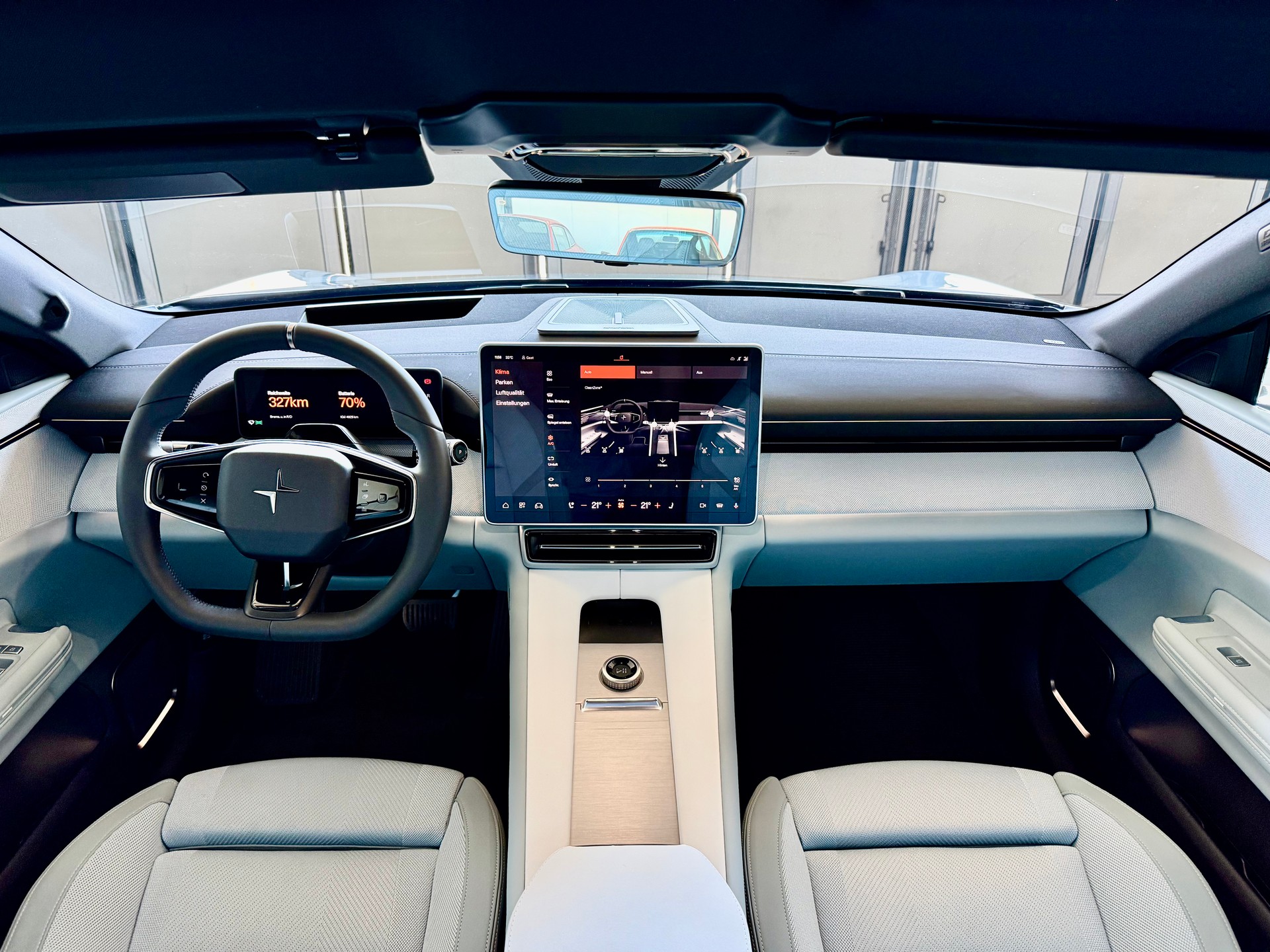 POLESTAR Polestar 4 Long Range 100kWh Plus Swiss Edition-image-8