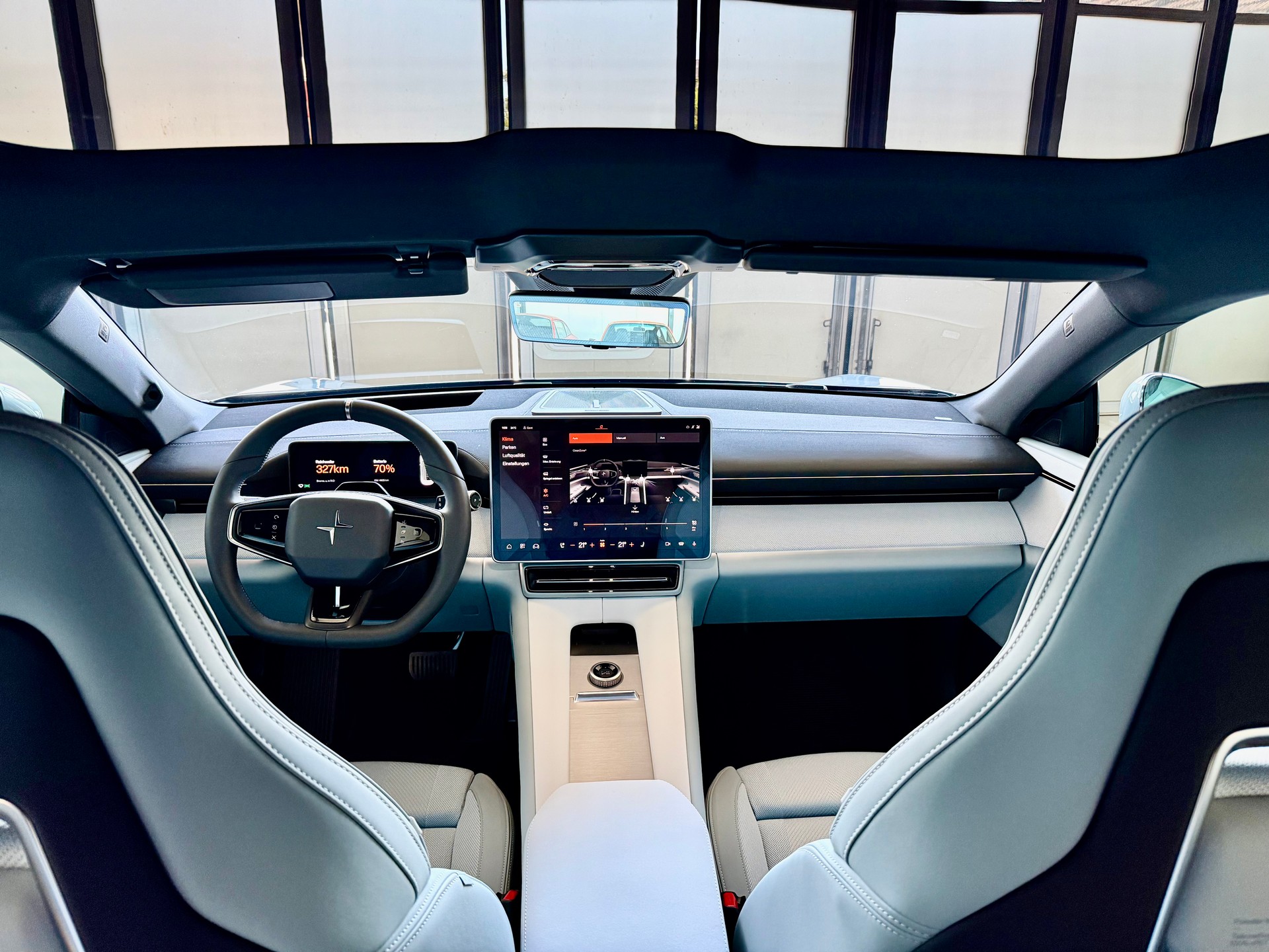 POLESTAR Polestar 4 Long Range 100kWh Plus Swiss Edition-image-7