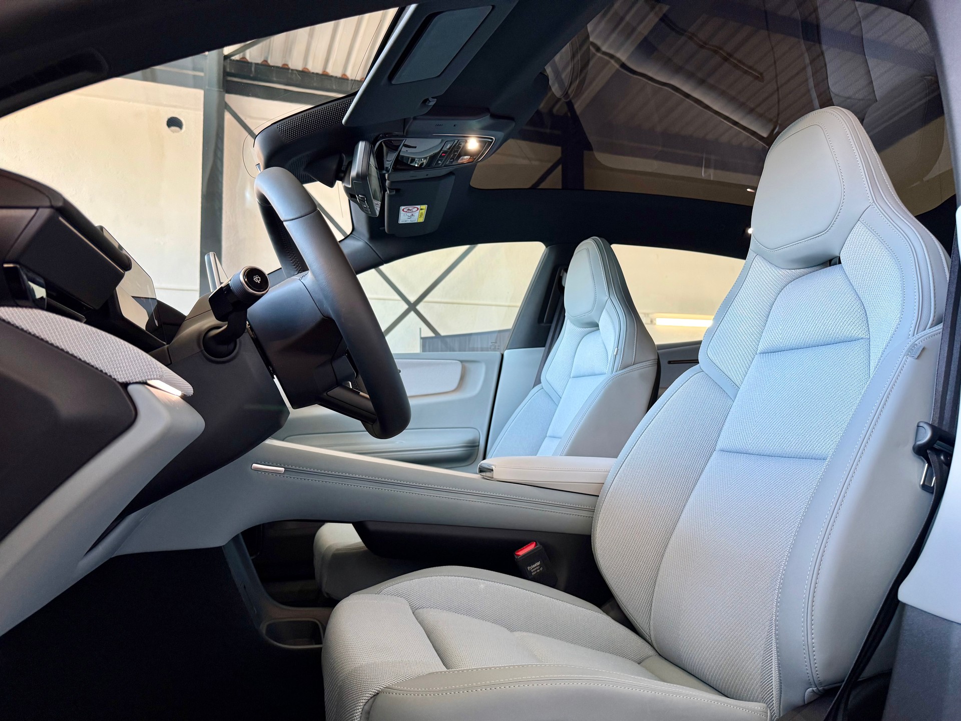 POLESTAR Polestar 4 Long Range 100kWh Plus Swiss Edition-image-9