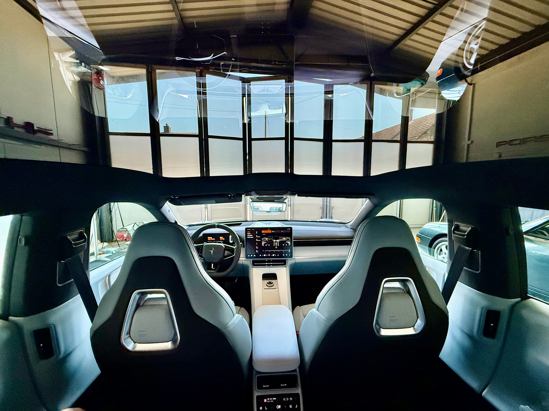 POLESTAR Polestar 4 Long Range 100kWh Plus Swiss Edition-image-6