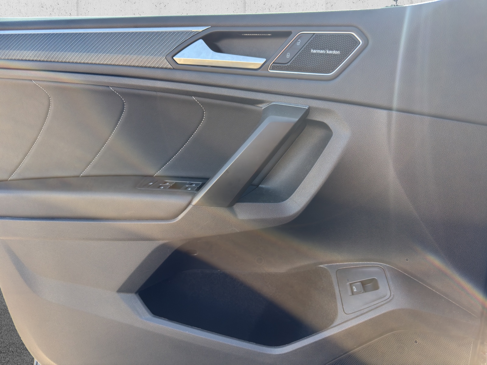 VW Tiguan Allspace 2.0TSI R-Line 4Motion DSG-image-11