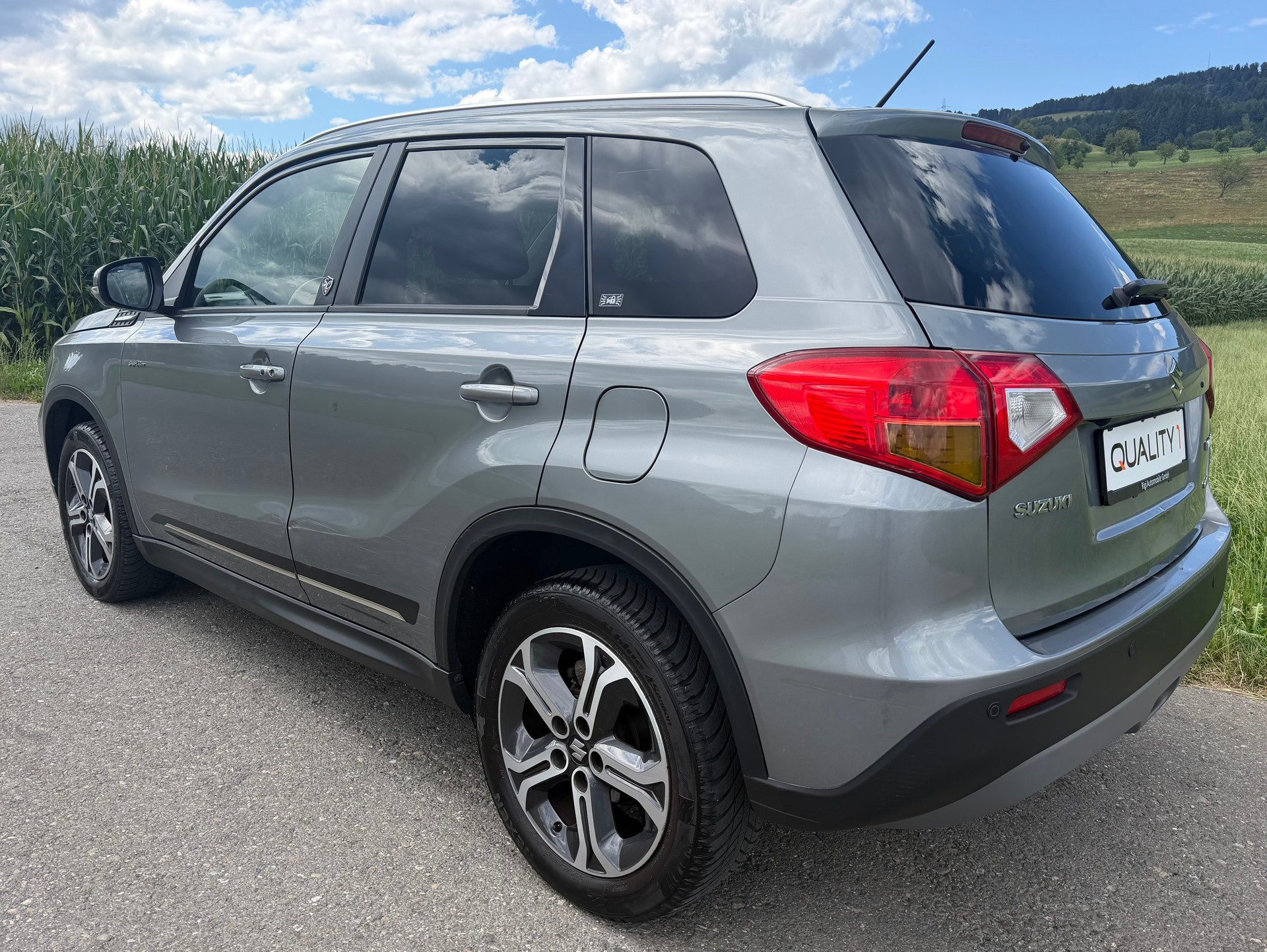 SUZUKI Vitara 1.6 TD Sergio Cellano Top TCSS-image-3