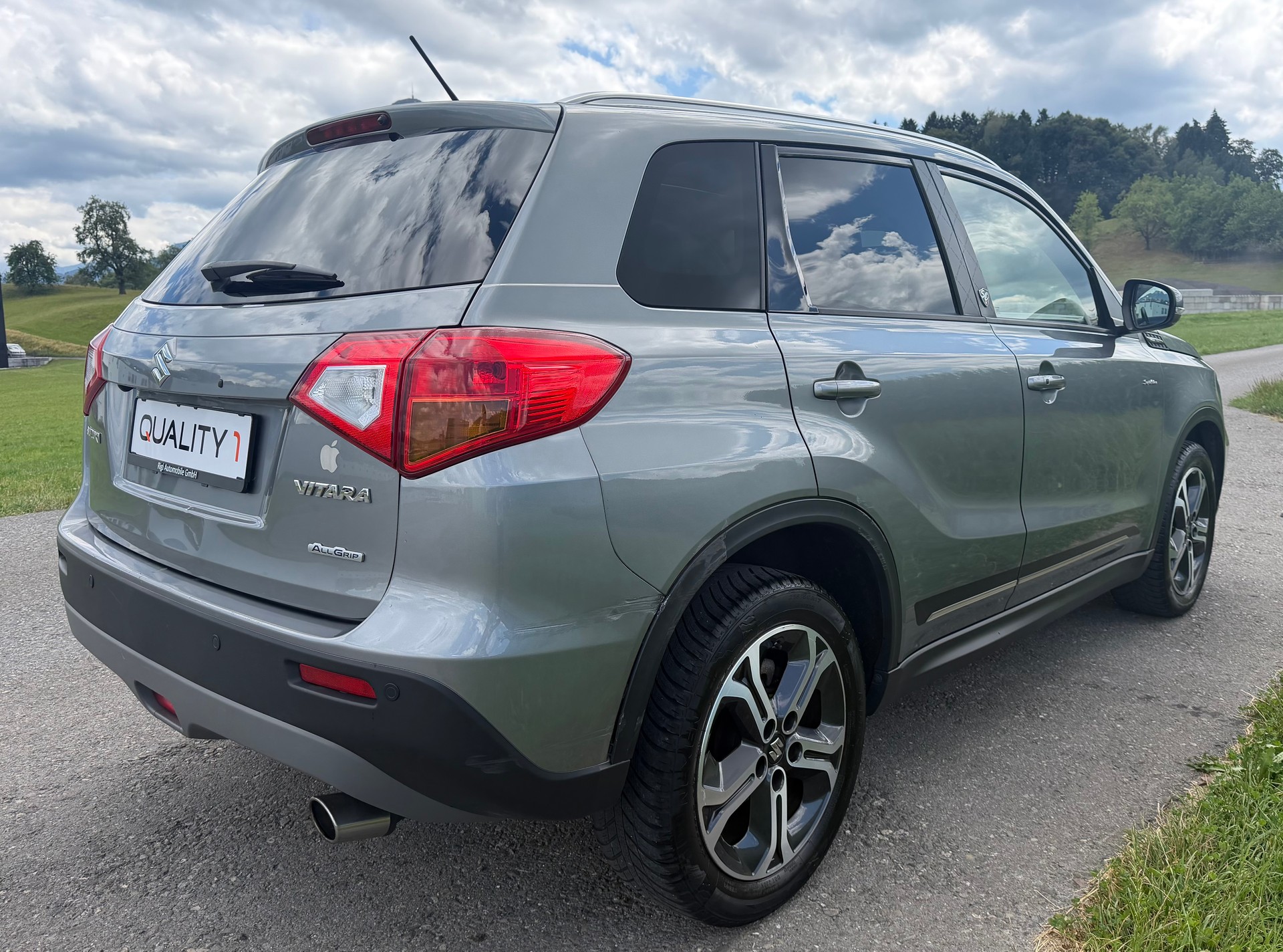 SUZUKI Vitara 1.6 TD Sergio Cellano Top TCSS-image-5