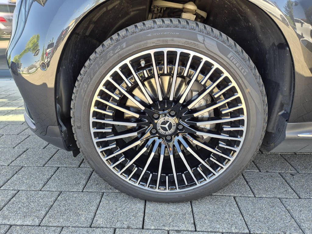 MERCEDES-BENZ EQC 400 4Matic AMG Line-image-8