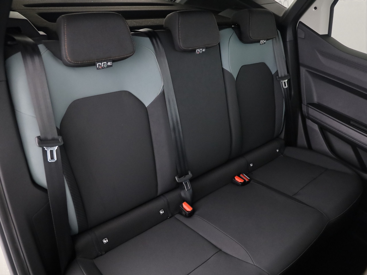 DACIA Duster 1.8 Hybrid Extreme-image-7