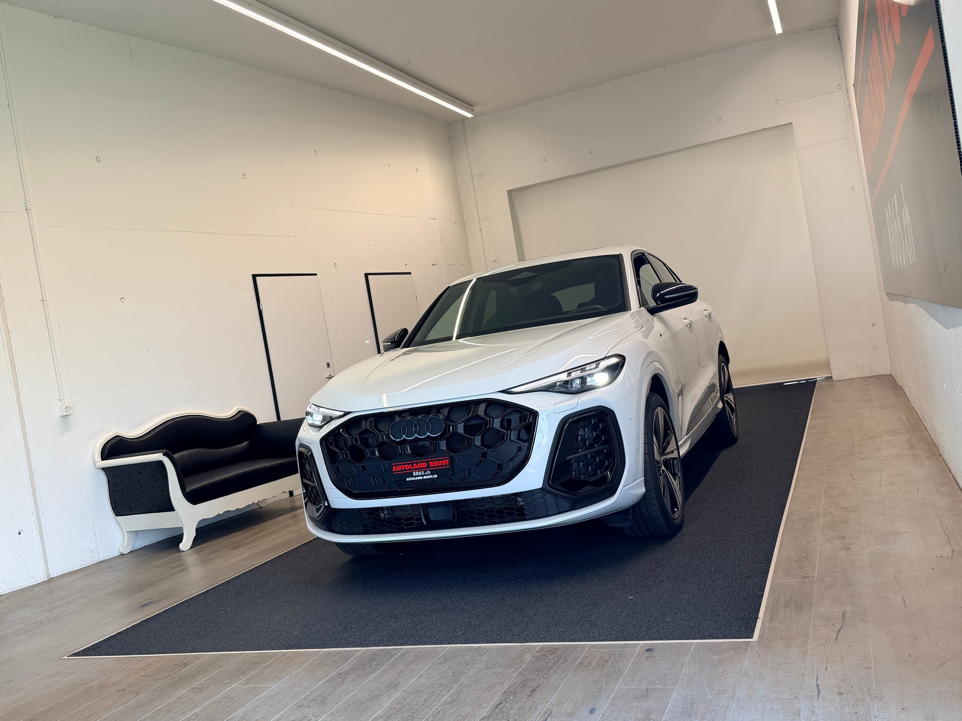 AUDI AUDI Q5 Sportback S Line e-hybrid quattro 220 kW S-tronic-image-2