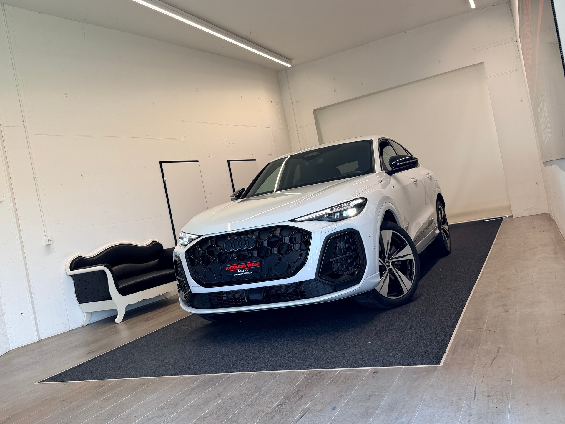 AUDI AUDI Q5 Sportback S Line e-hybrid quattro 220 kW S-tronic-image-3