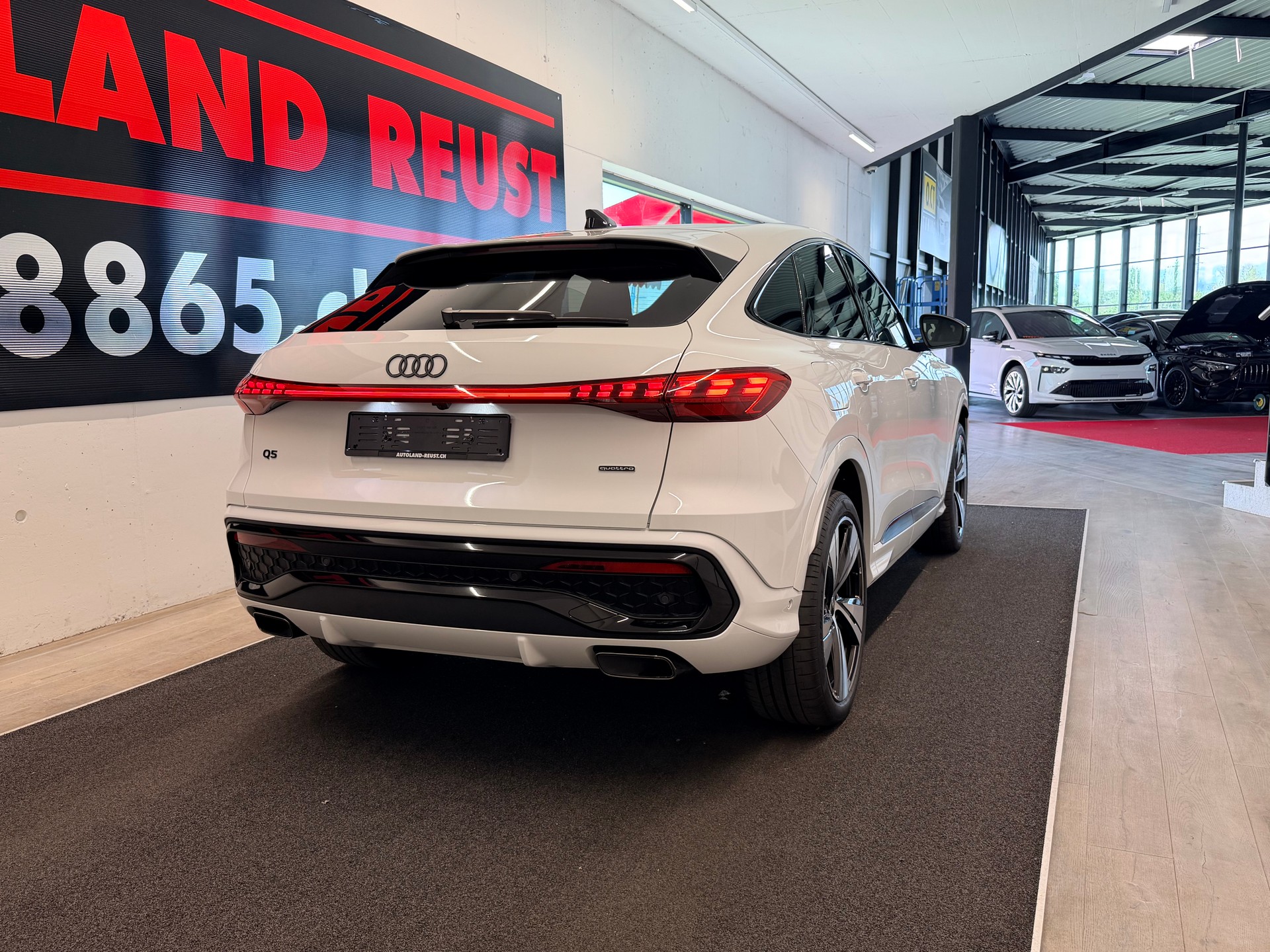 AUDI AUDI Q5 Sportback S Line e-hybrid quattro 220 kW S-tronic-image-5