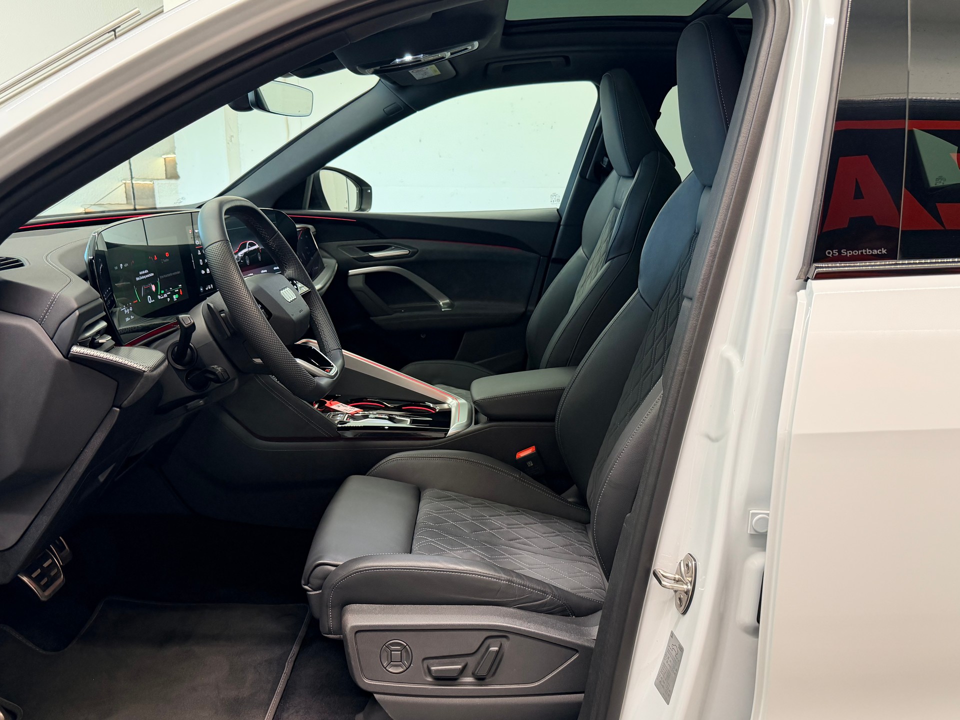 AUDI AUDI Q5 Sportback S Line e-hybrid quattro 220 kW S-tronic-image-11