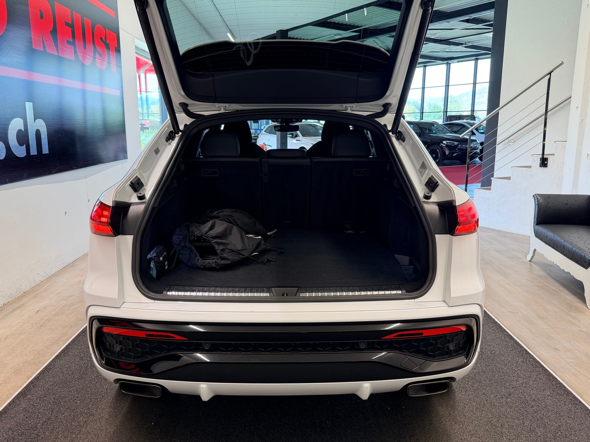 AUDI AUDI Q5 Sportback S Line e-hybrid quattro 220 kW S-tronic-image-8