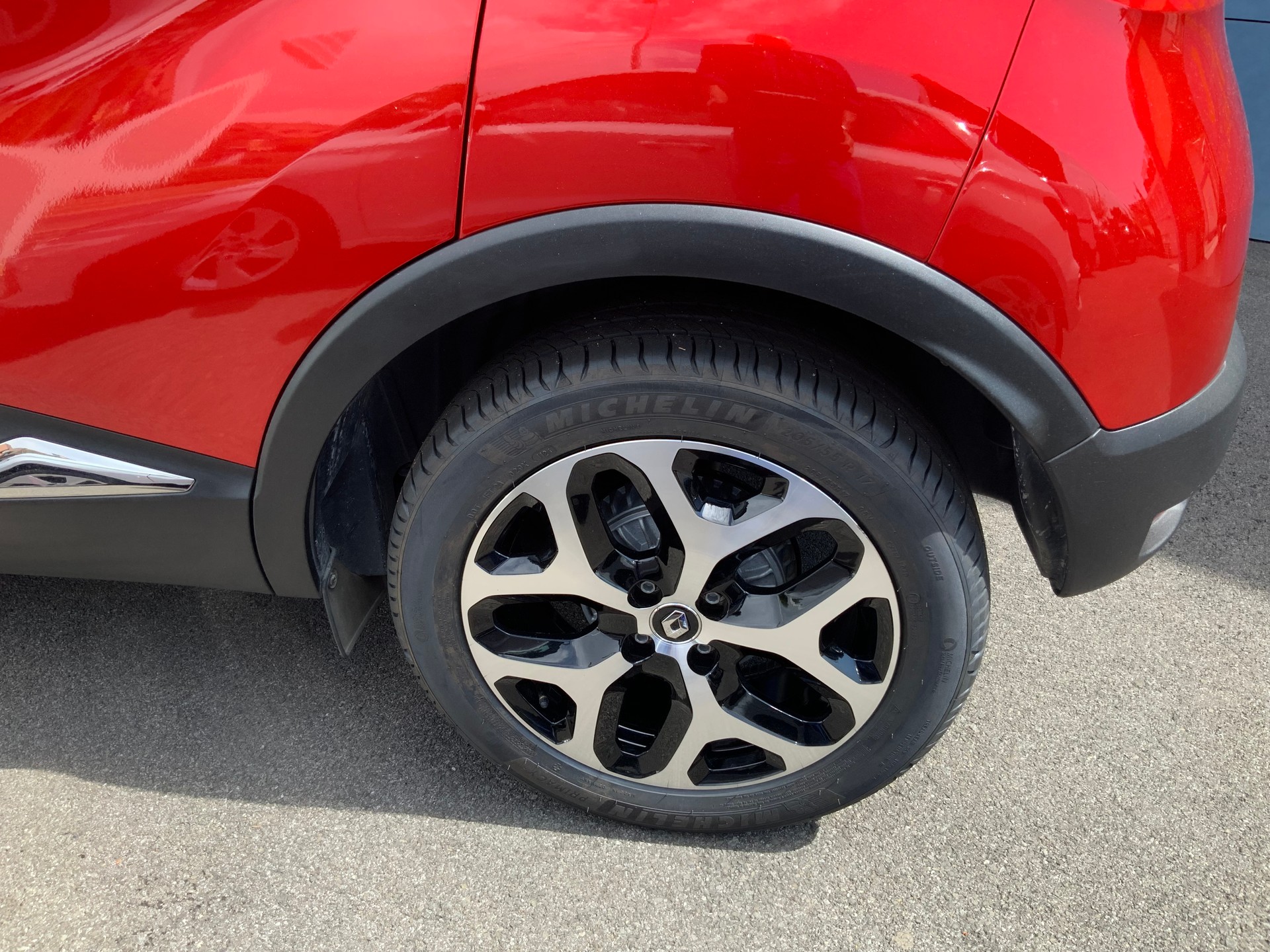 RENAULT Captur 1.2 T 16V Intens EDC-image-9