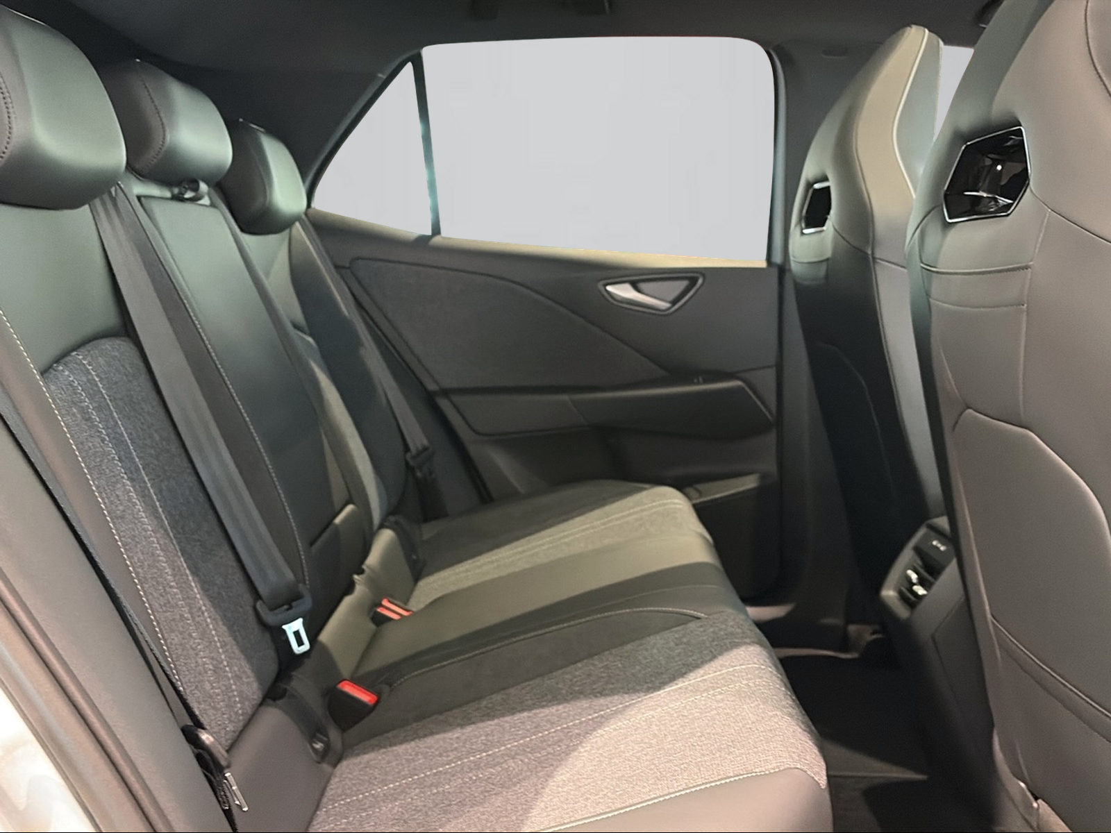 VW ID.3 Neo 58 kWh 190 PS Style-image-5
