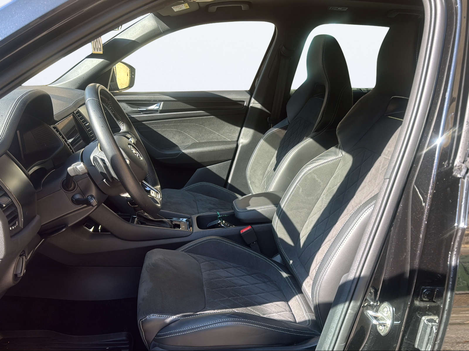 SKODA Kodiaq 2.0 TSI 4x4 SportLine-image-9
